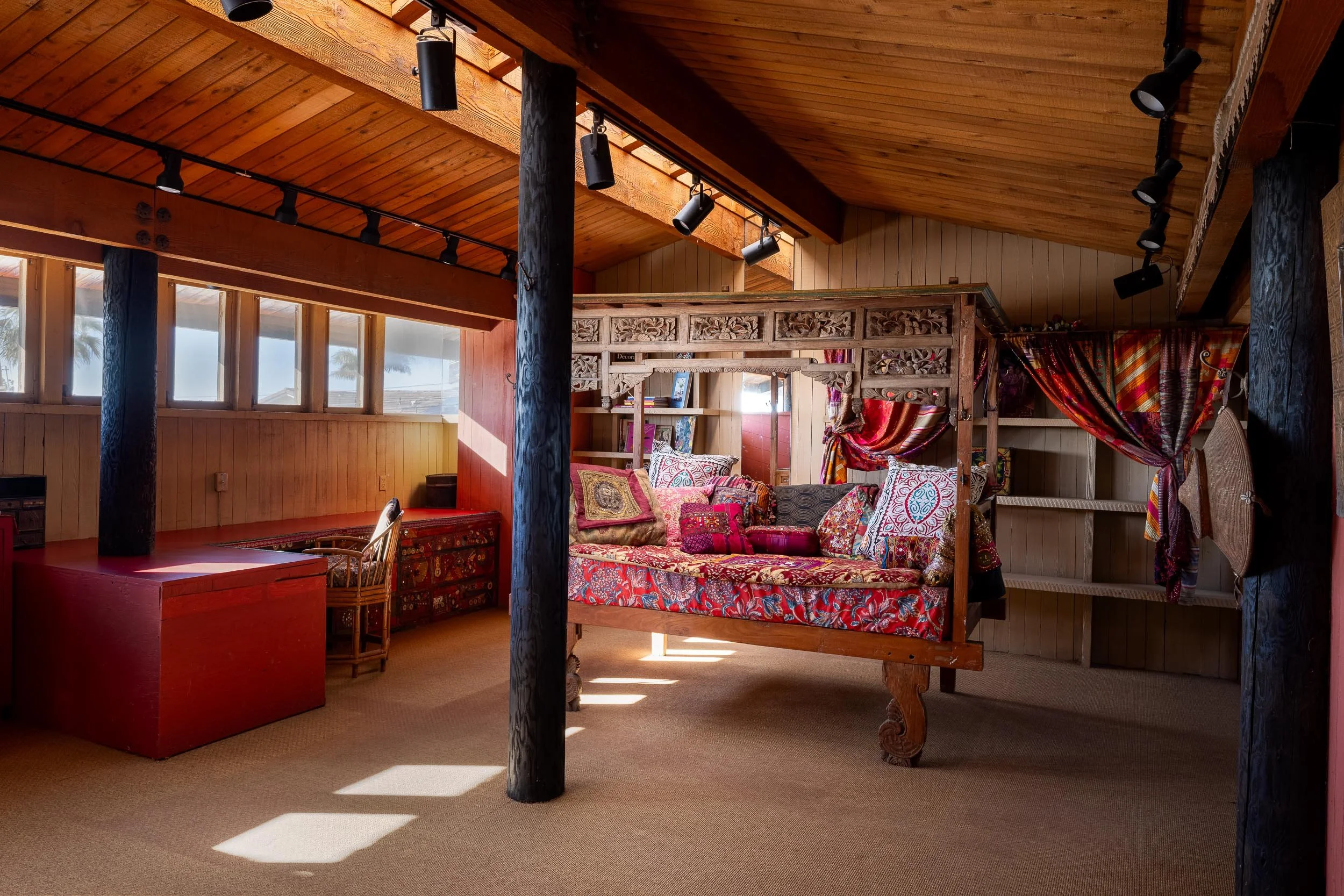 353 Glenmont Dr - WEB + MED RES-25.jpg