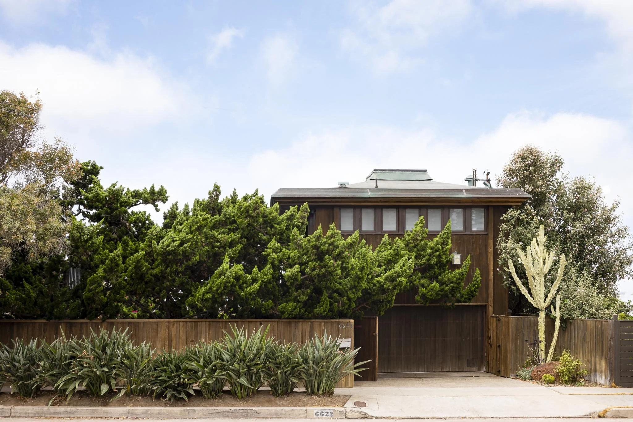 6622 Vista Del Mar Ave - MLS + Web-1001.jpg