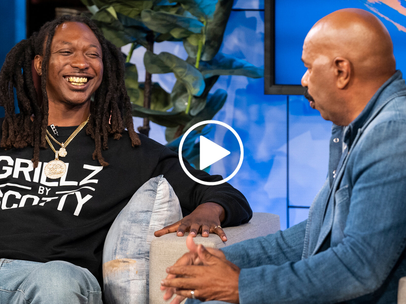 Meet the Go-To Designer for Custom Celebrity Grillz!