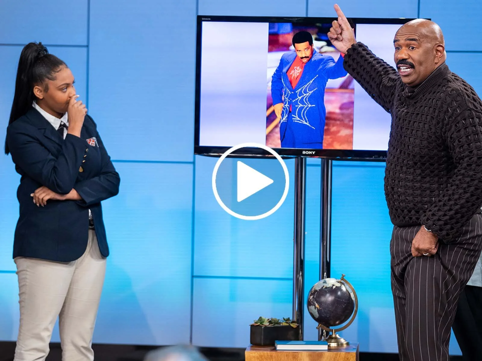 Harvard Debate Champions Roast Steve's Fashion!