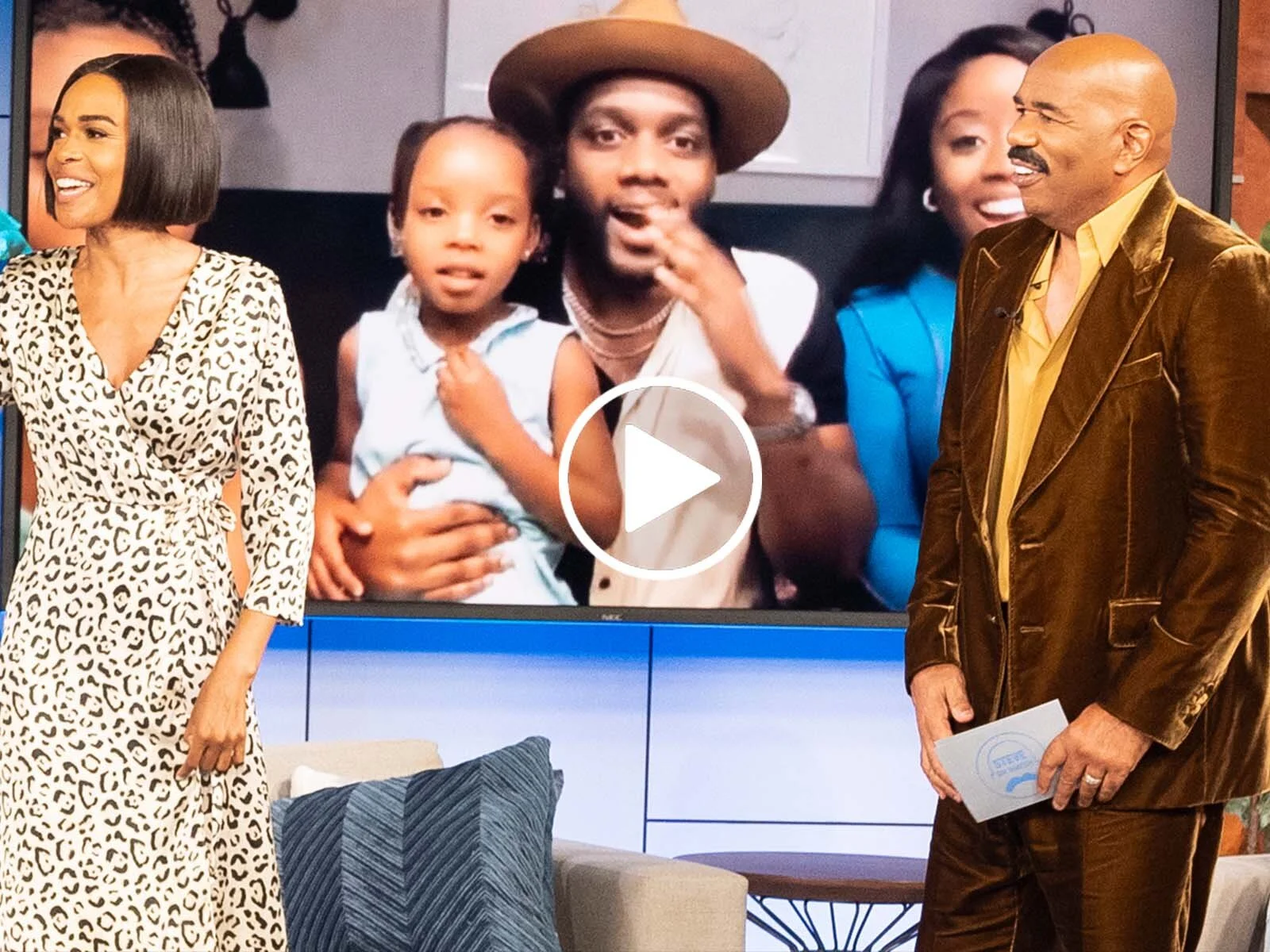 Michelle Williams' Jaw-Dropping Surprise for 4-Year-Old Singer!