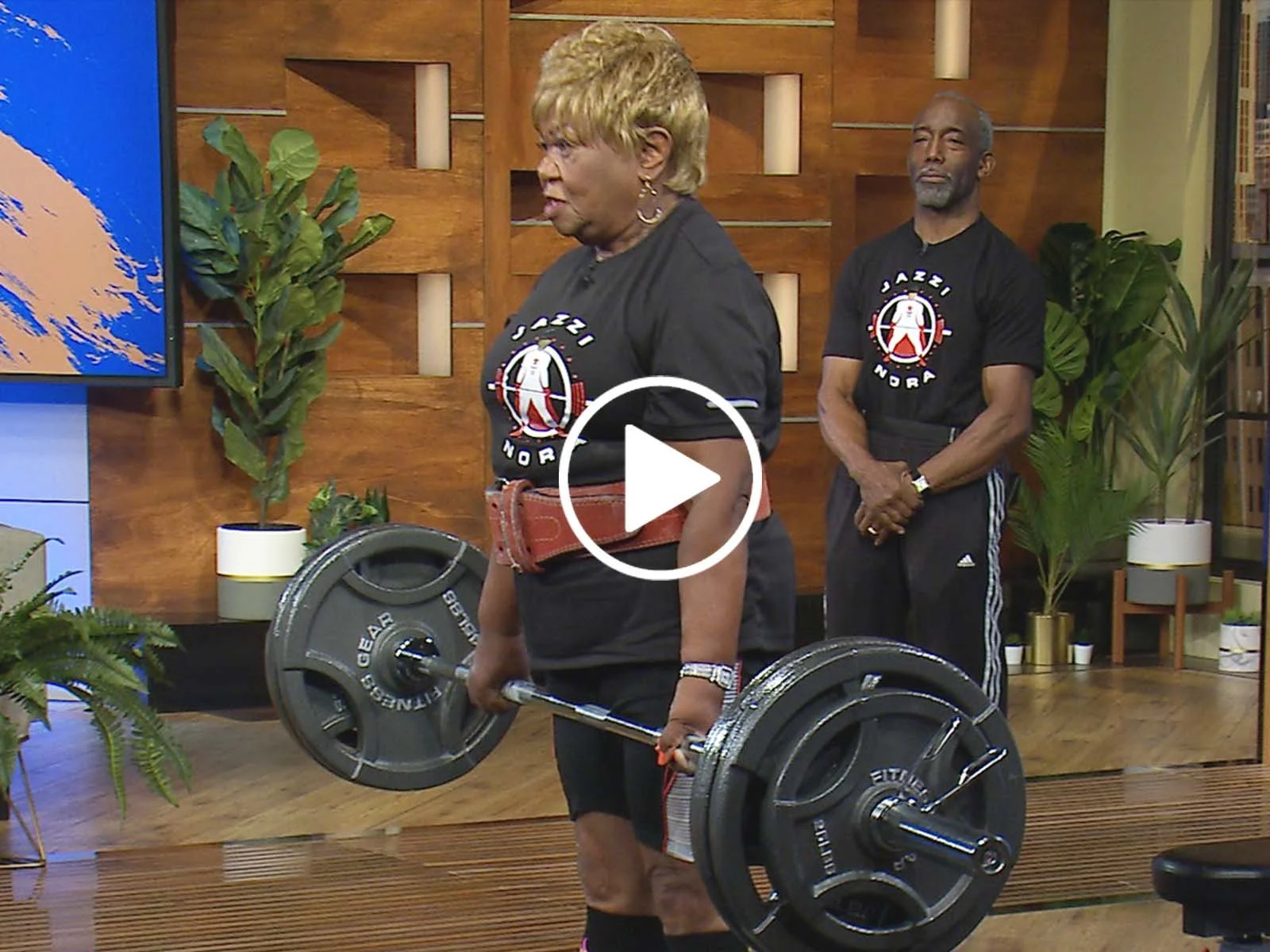 78-Year-Old Grandma Deadlifts 275 Pounds!