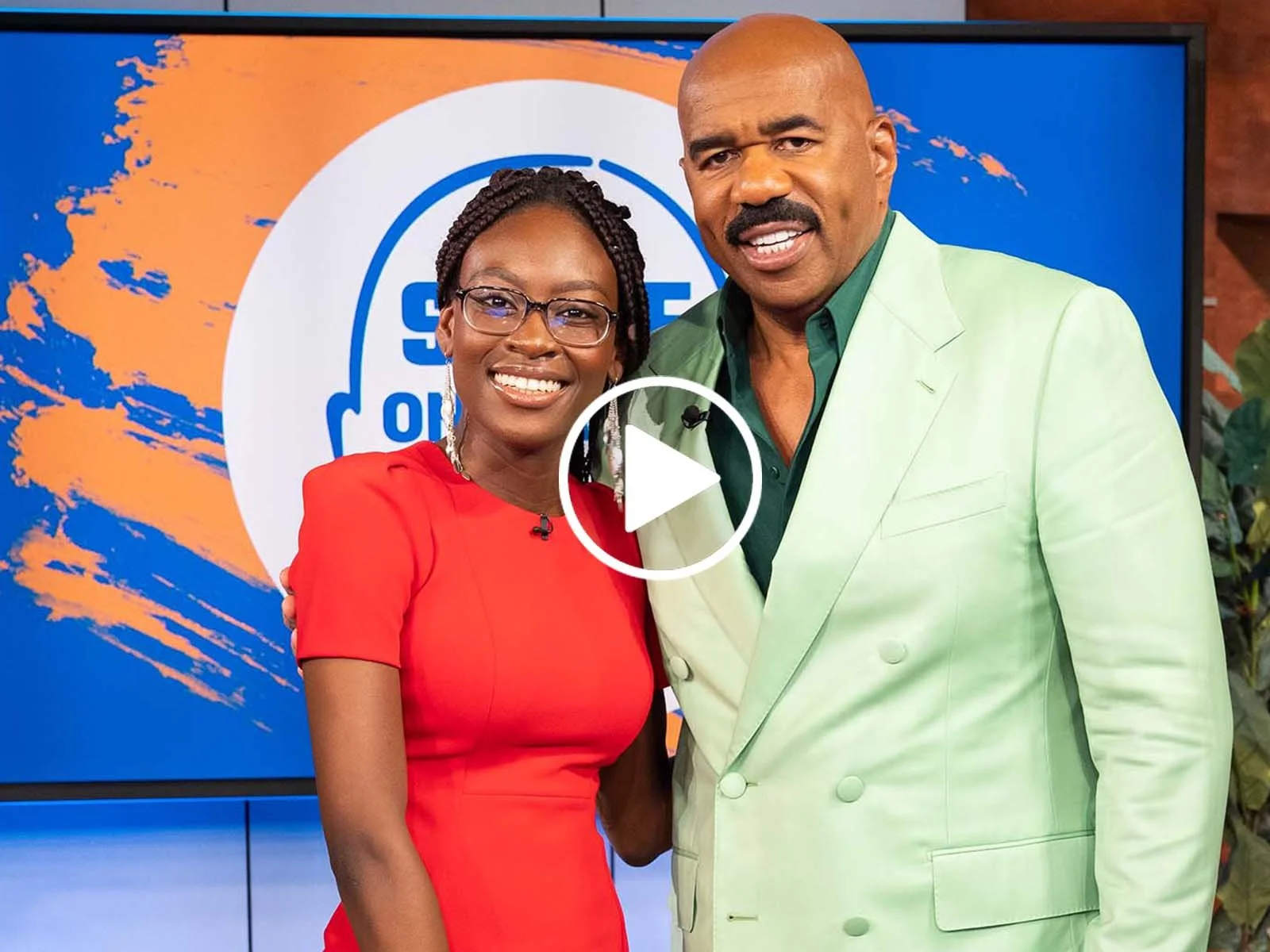 Harvard Student Donates $40K Scholarship to Classmates in Need!