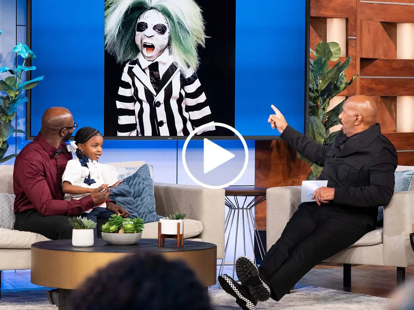 Meet the World's Youngest Makeup Artist!