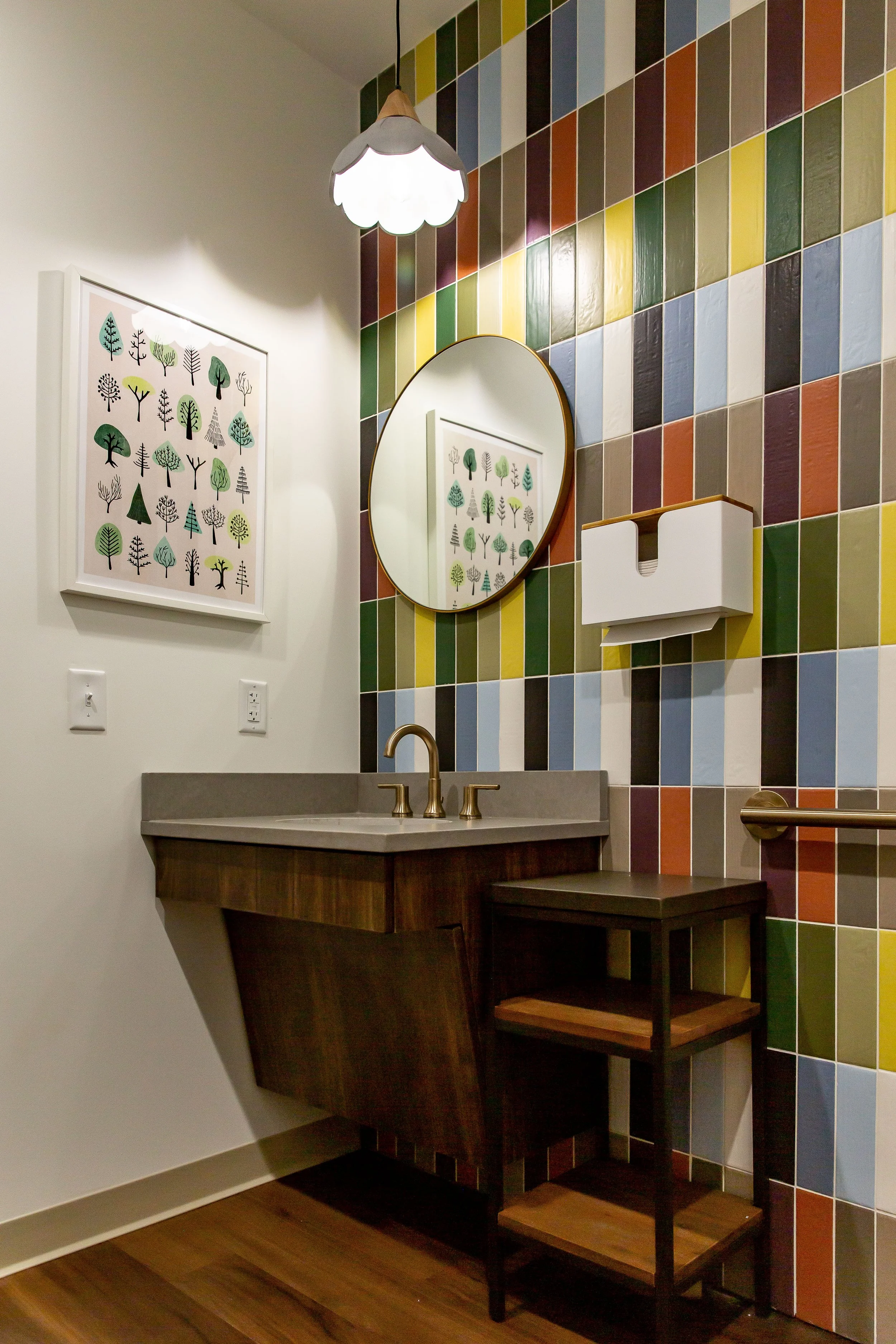 L Interiors