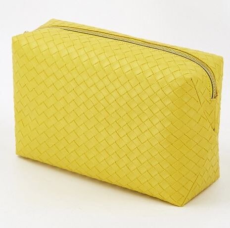 &lsquo;Mellow Yellow&rsquo; anyone?  This woven PU cosmetic pouch brings the right amount of sunshine to anyone&rsquo;s day.  #dlglobalgroup #mellowyellow #yellowbag #cosmeticbag #giftwithpurchase #custommade #beautypackaging #sustainablepackaging #b