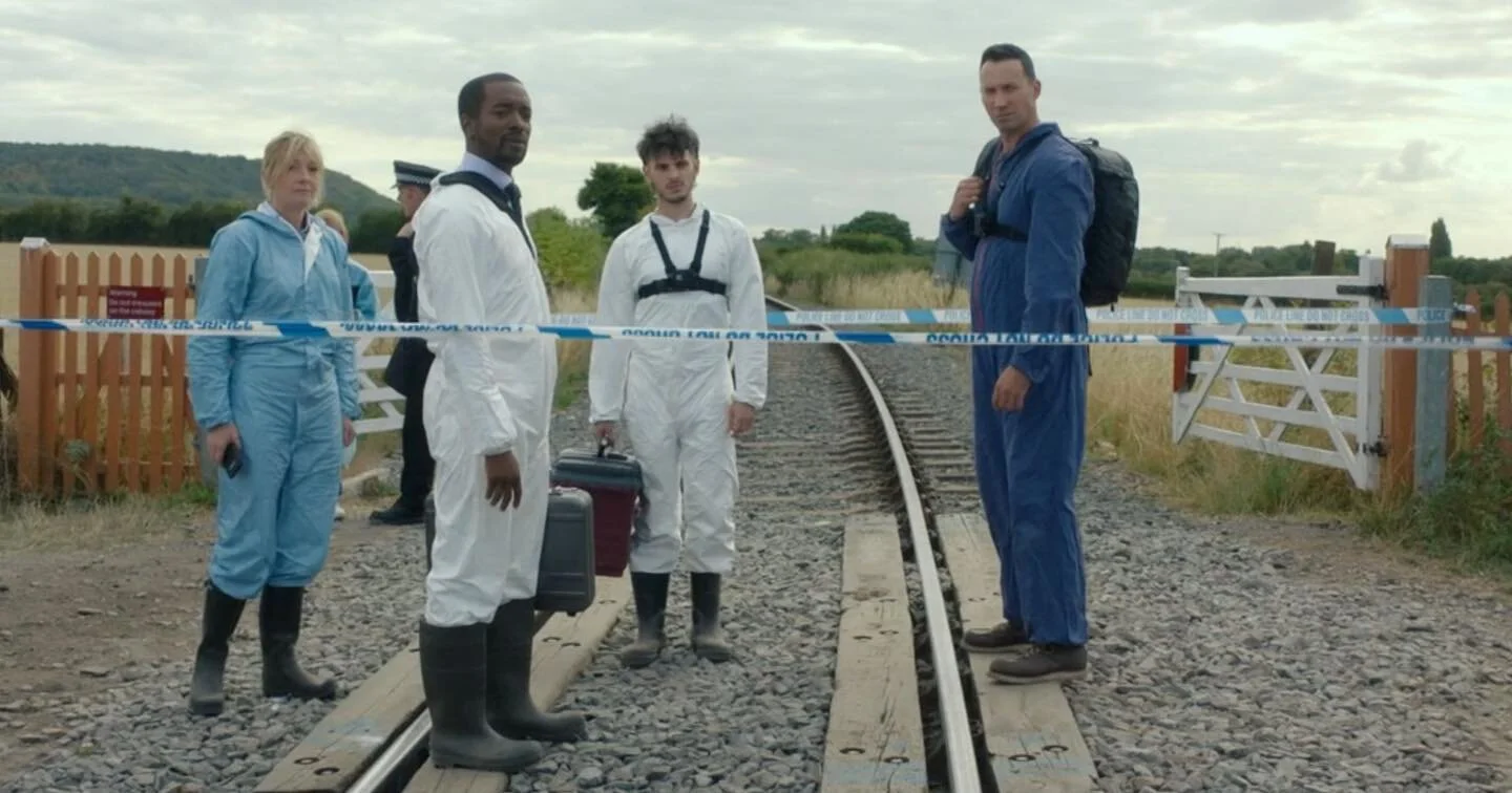 Silent Witness S26 EP 7 - Hearts of Darkness, Part One 🖤🚂 

After assisting the art department and graphics team through their first three blocks of Season 26, I was promoted to Graphics Assistant for the final two blocks 🎉💫