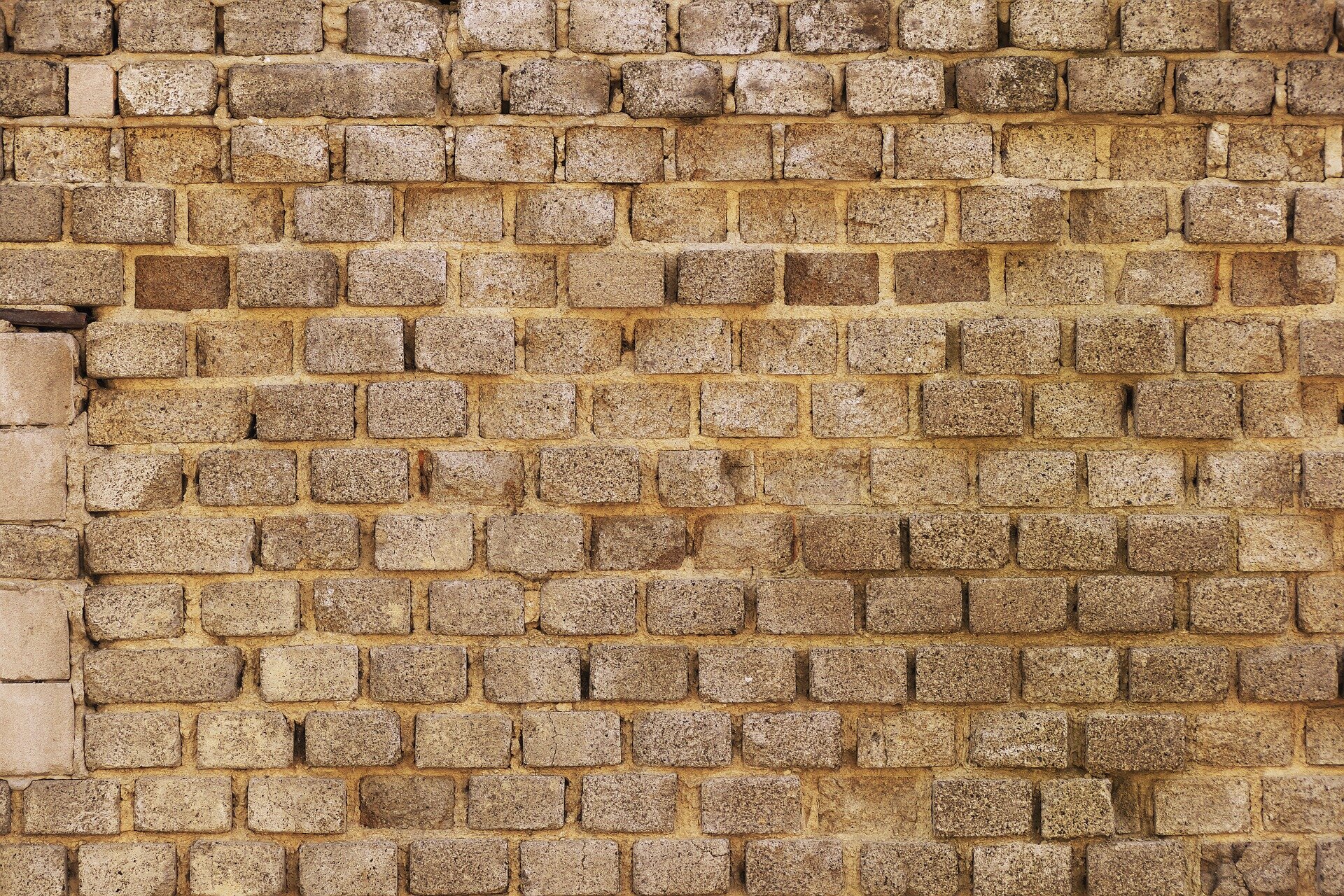 sand-lime-brick-3317792_1920.jpg