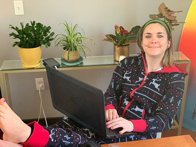 It&rsquo;s #nationalwearyourpajamastoworkday! Which I guess is just every day right now...? I decided to dress &ldquo;up&rdquo; for the occasion anyway.

Not going on TV every night isn&rsquo;t the worst thing in the world... When could I host #Tonig