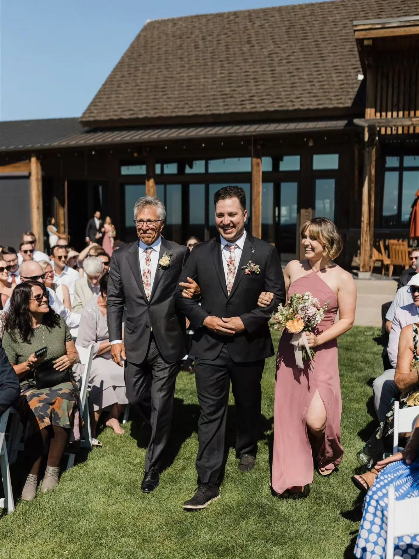 Somehow it's been an entire year since I got to walk my baby brother @yungmackey down the aisle (my favorite 20 steps of my whole dang life!!) and gain @sally_farmer as an amazing sister-in-law. A whole year since these two wonderful humans got marri