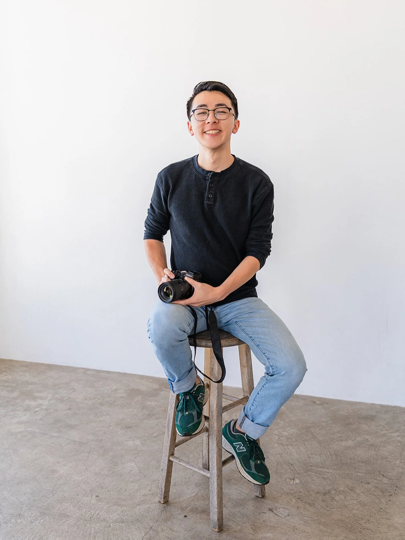 Hi guys! Since some of you are new to me, I wanted to introduce myself a bit by sharing some facts about myself!

1. I grew up in Anaheim, CA (just five minutes from Disneyland!) 🏰
2. If I could only vacation at one place every year, it would be Yos