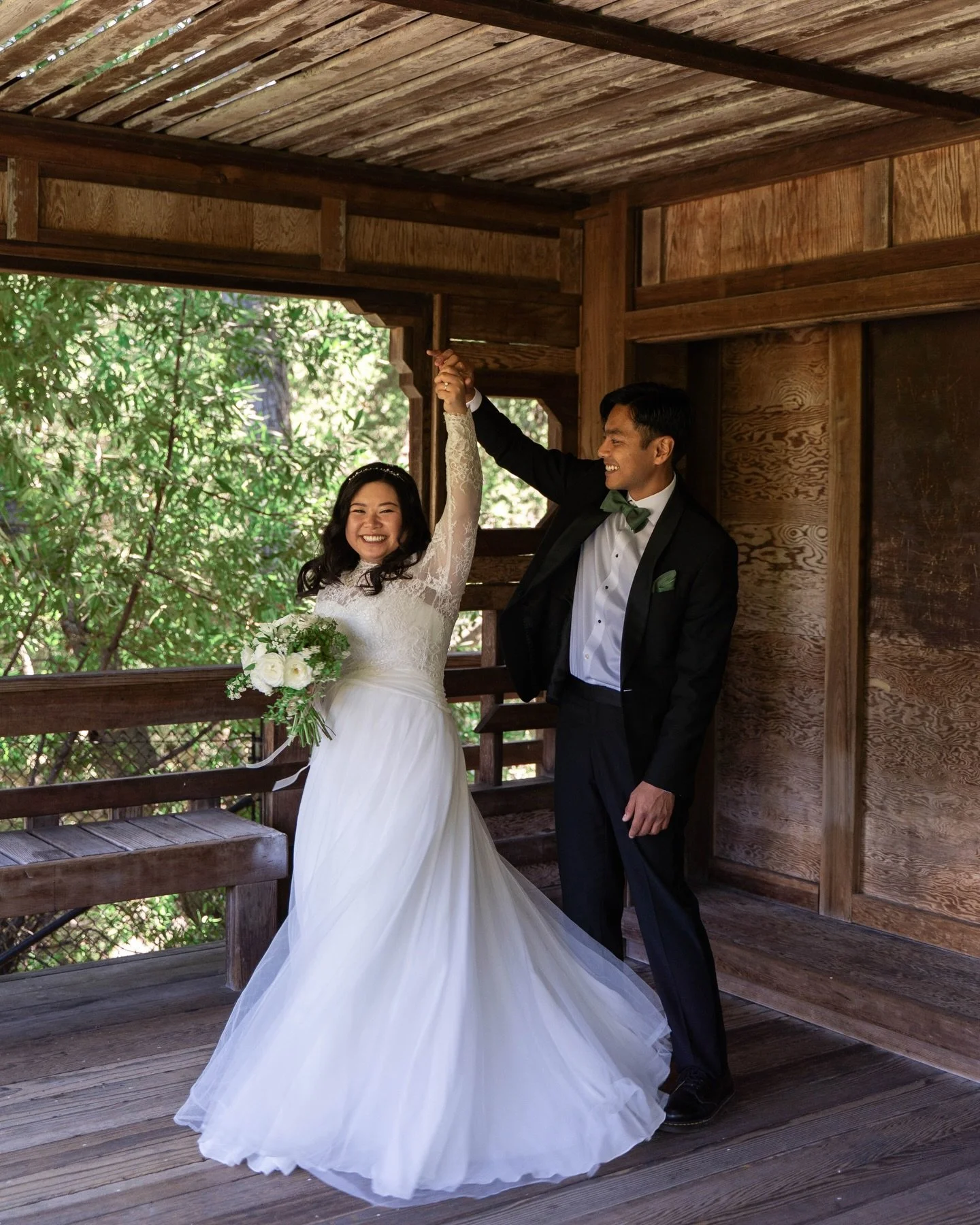 Shoutout to all of you couples who trusted me to capture your wedding in 2025!

Out of all the photographers in the world, you chose me. And that&rsquo;s not a choice and an honor I take lightly.

It feels like you invited me into a front and center 