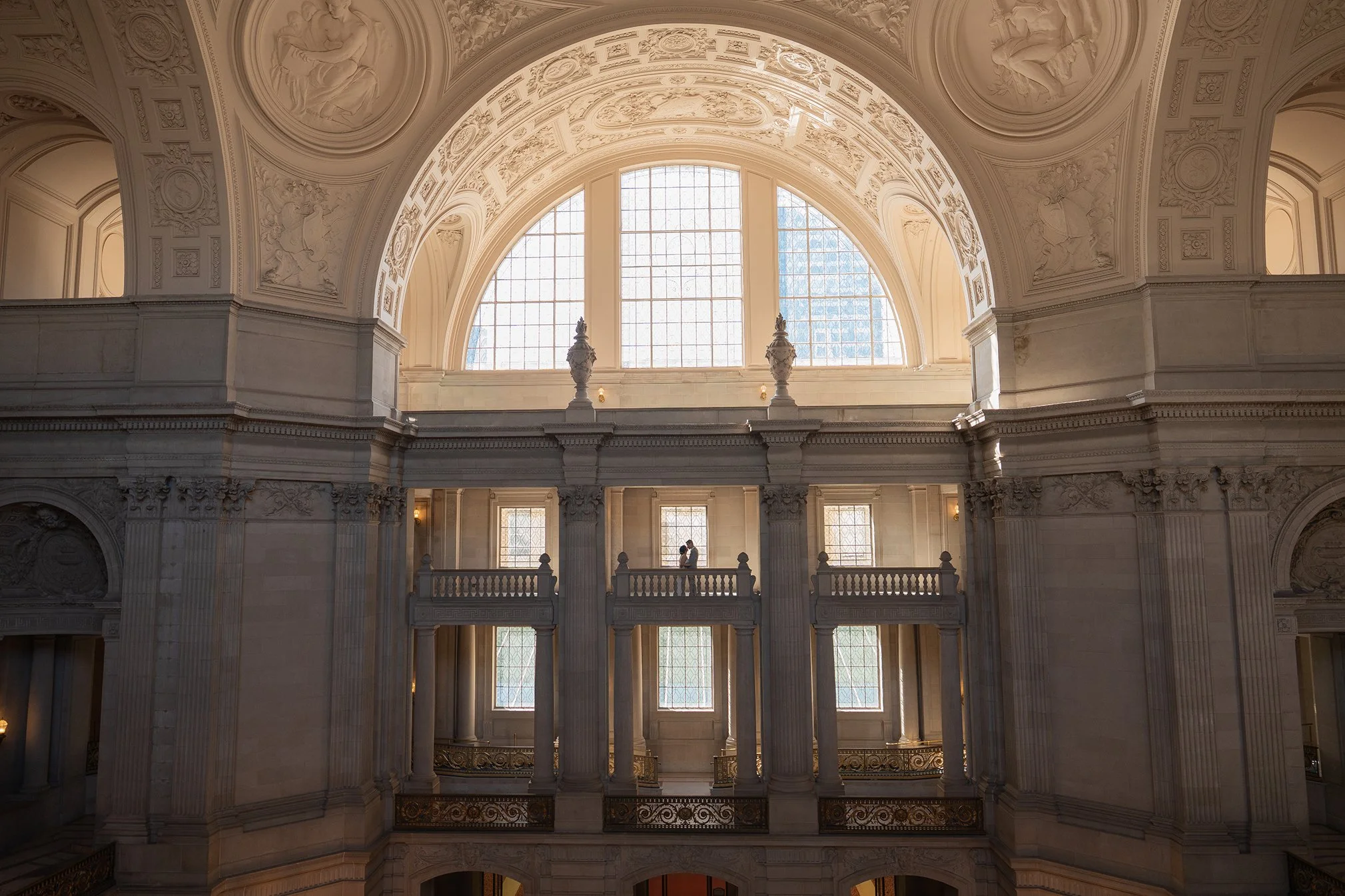 san-francisco-city-hall-wedding-photographer-37.jpg