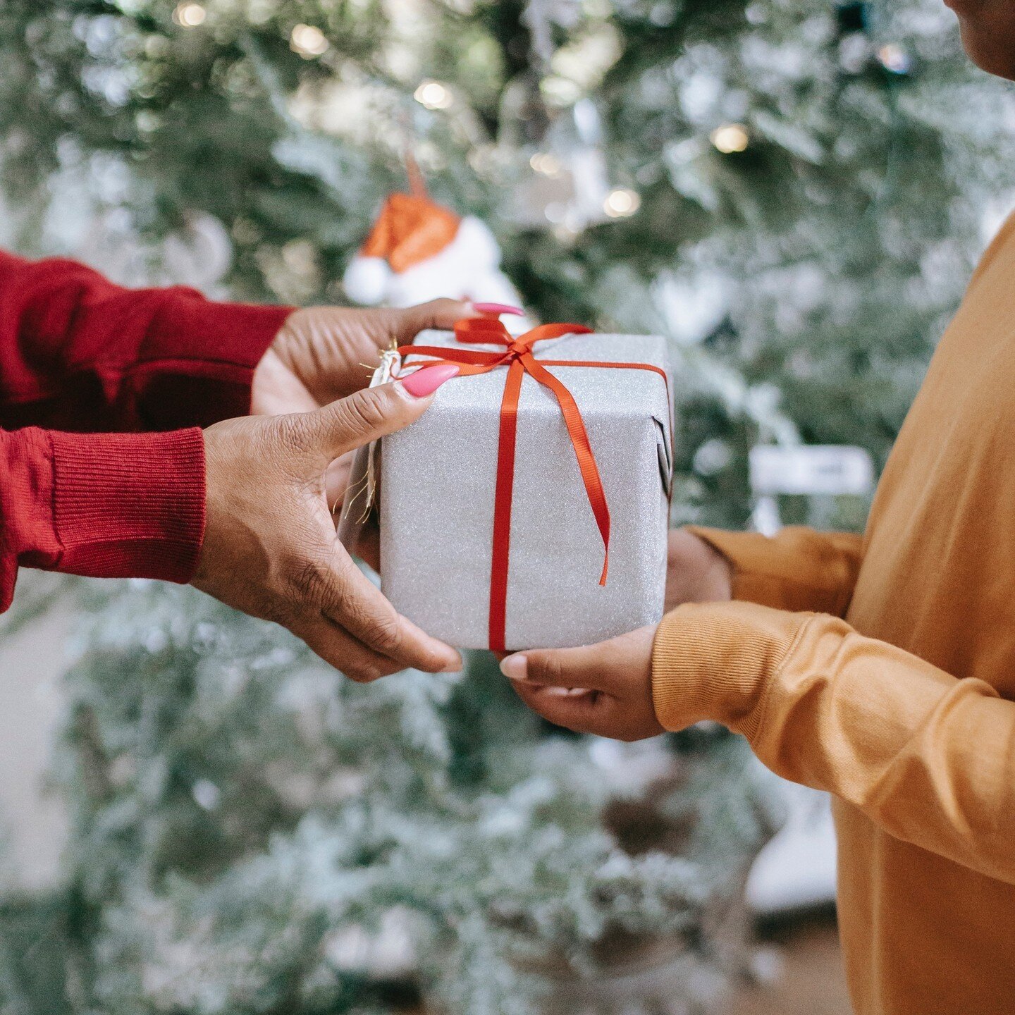 Faith makes all things possible,
Hope makes all things work,
Love makes all things beautiful🌟

Merry Christmas! Wishing you all a beautiful day filled with family, love and light. ❤️🎄

#UnitedHopeBuilders #UHB #MerryChristmas #BetterBayArea #EastPa