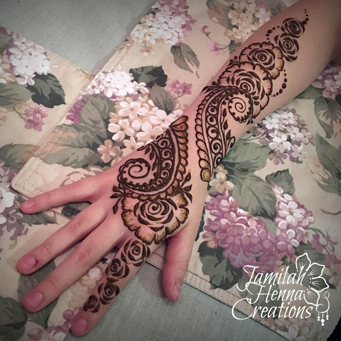 swirl bridal henna