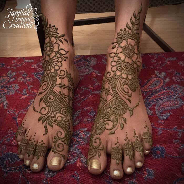 matching bridal feet henna