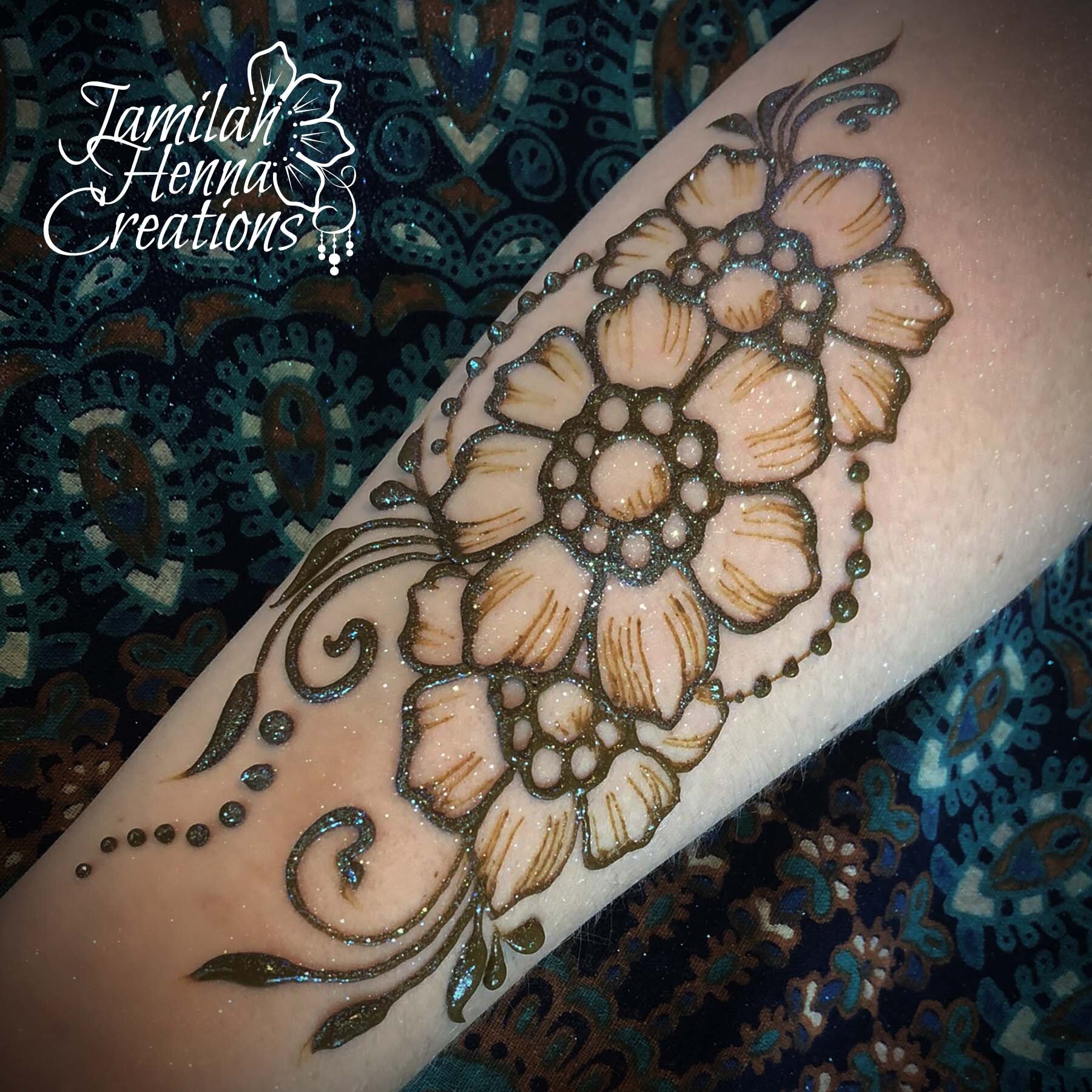 bubble flower arm henna