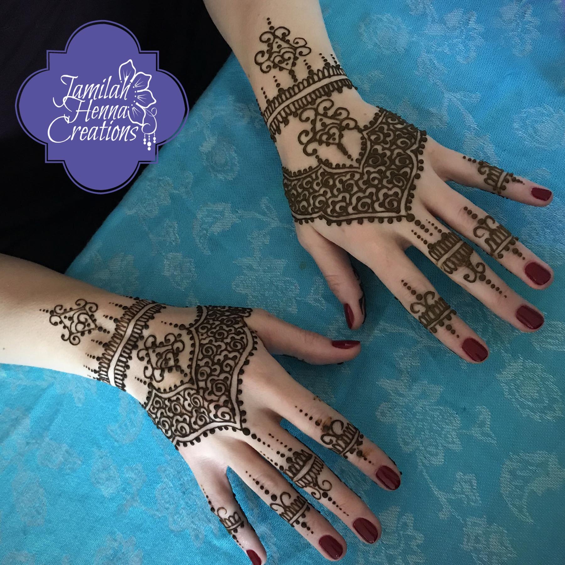 simple bridal henna backs of hands