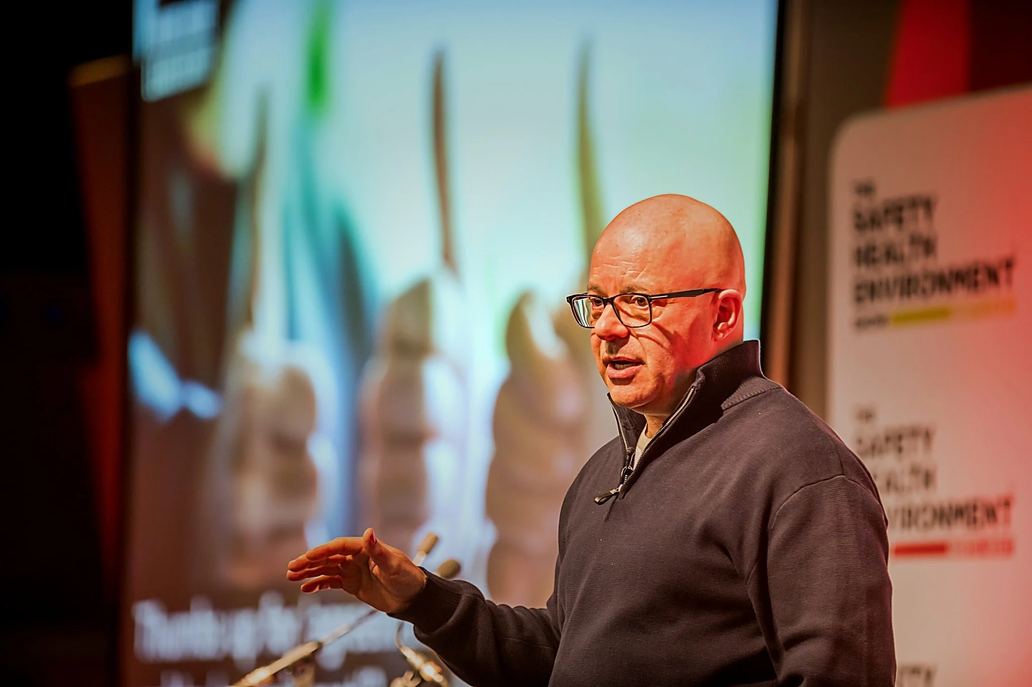 Guy Bloom-Keynote Speaker-Change and Leadership.jpg