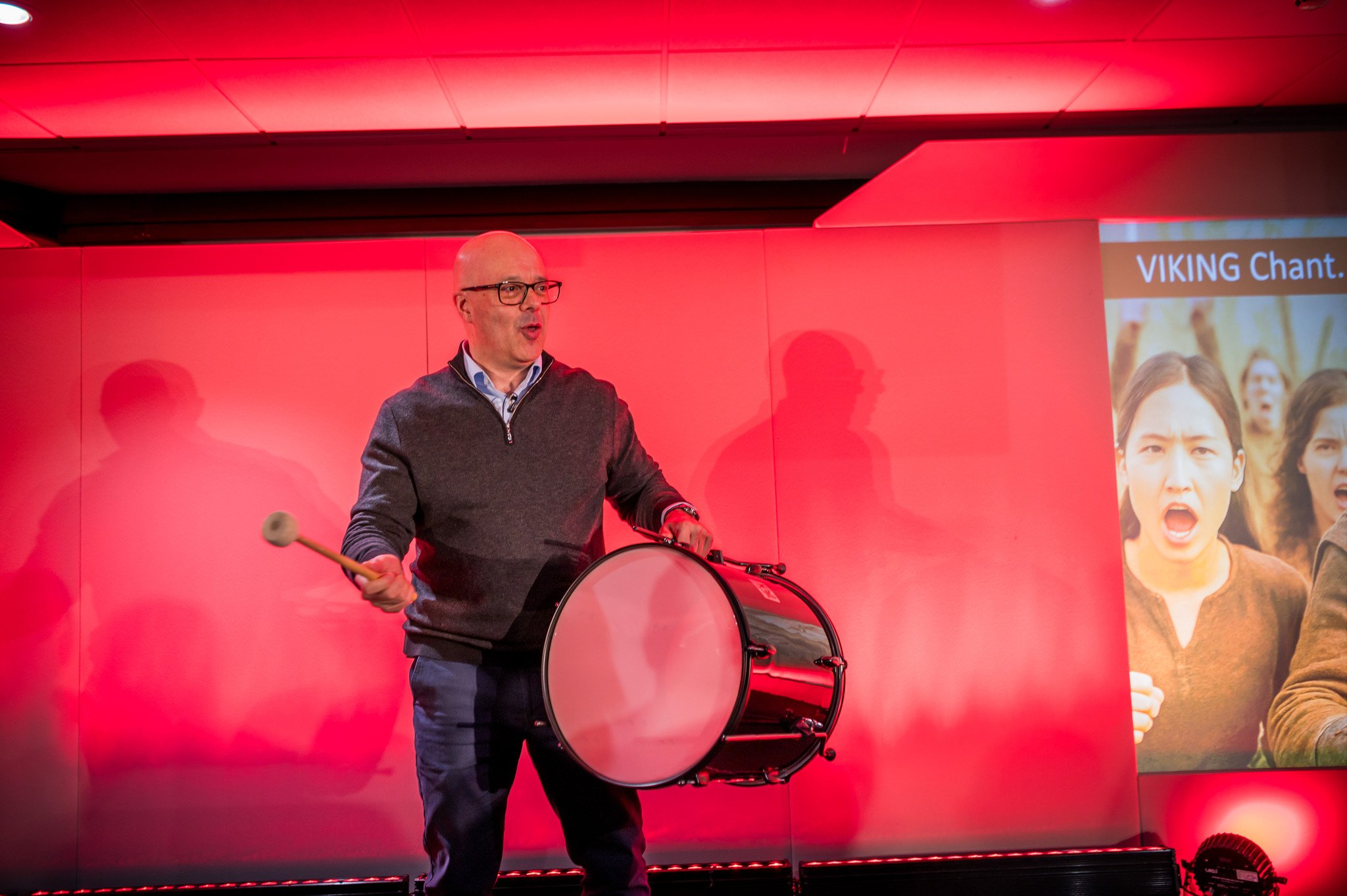 Guy Bloom keynote speaker corporate events.jpg