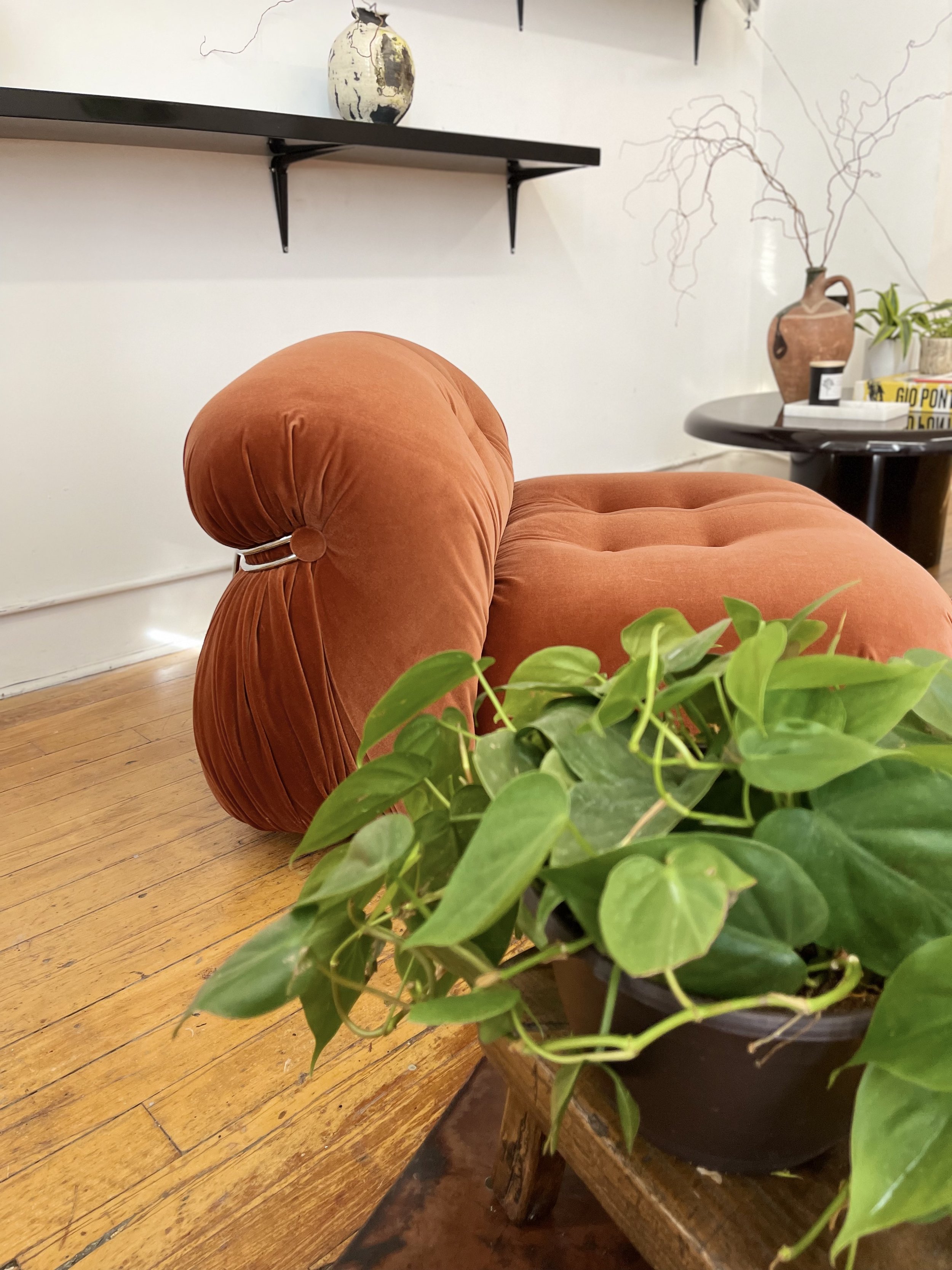 Vintage Tobia Scarpa Soriana Chair and Ottoman | side view velvet fabric