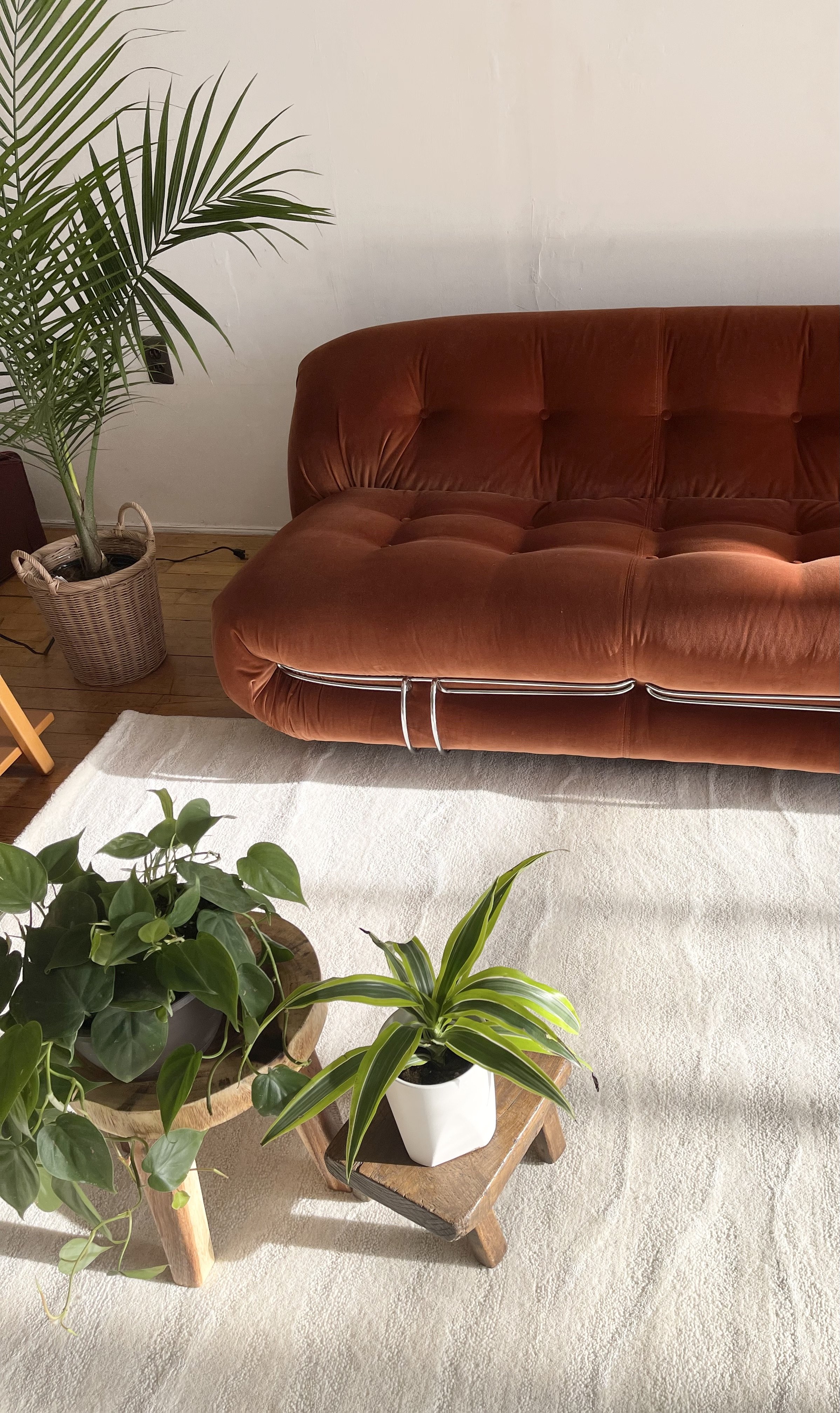 Italian Mid Century Furniture at Designitalia: Vintage Cassina Soriana Sofa Velvet Fabric