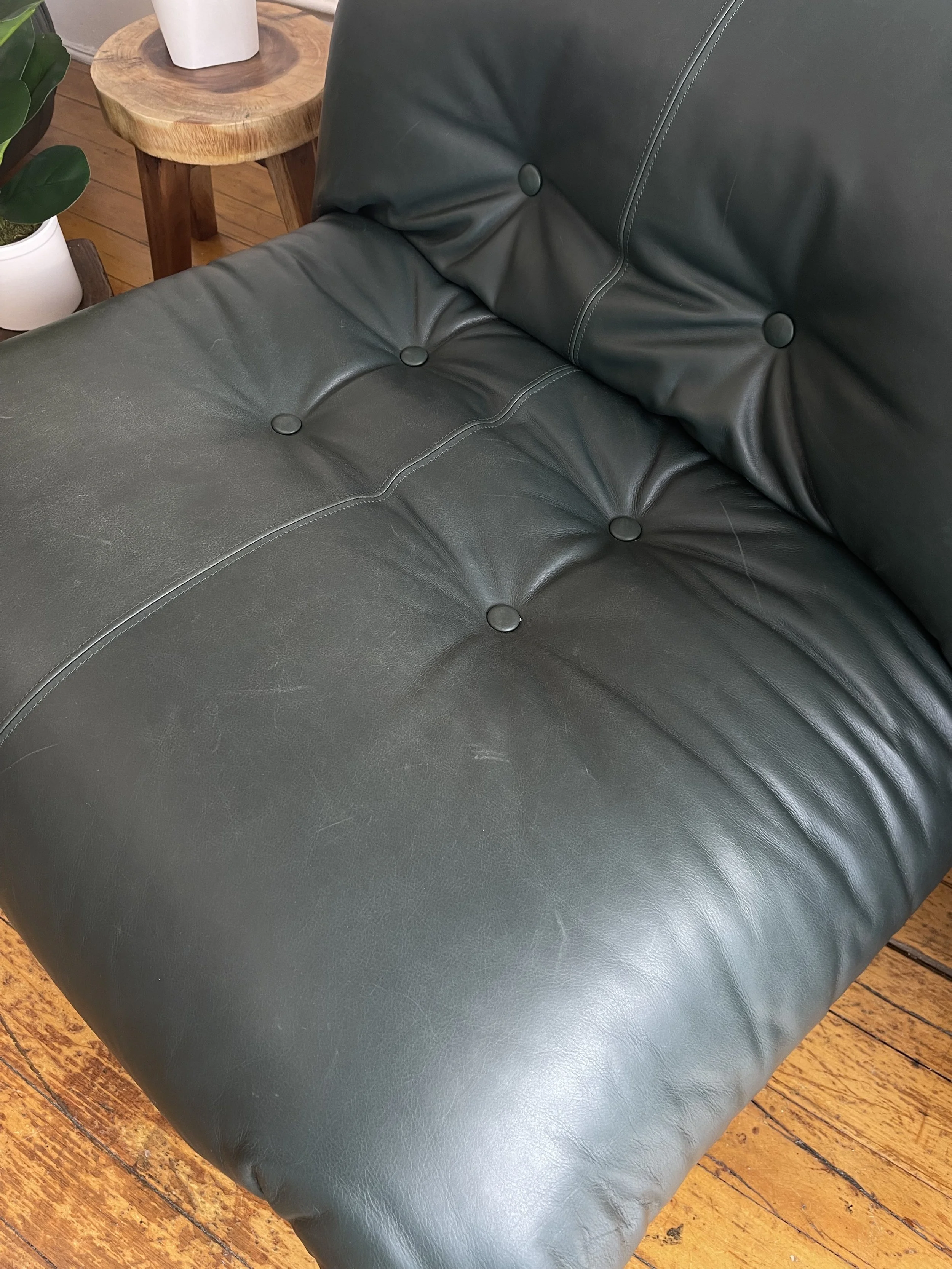 Soriana Vintage Chair Design Tobia Scarpa 5110 seat cushion top