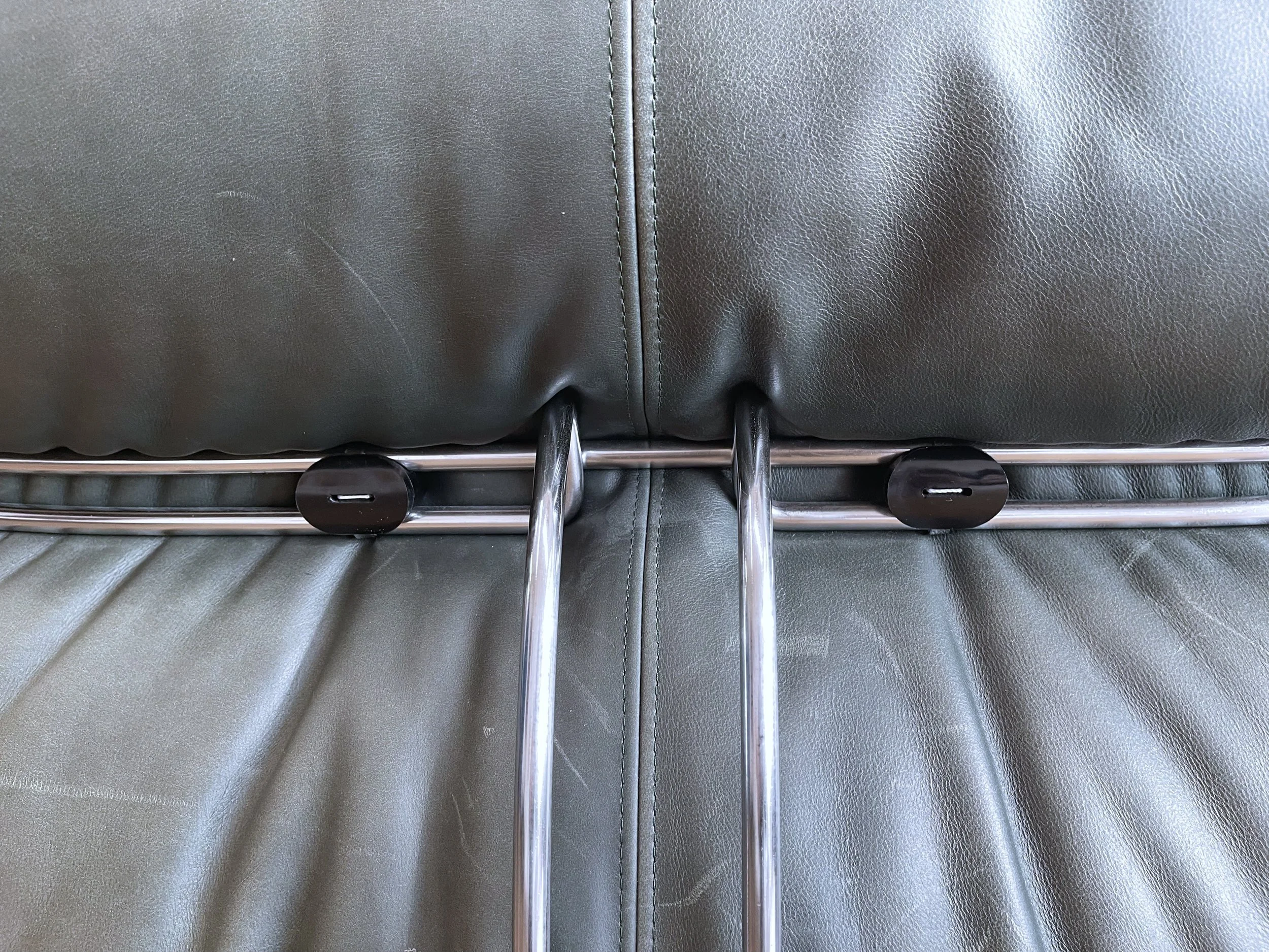 Vintage Soriana Chair Cassina 5117 image of back buttons