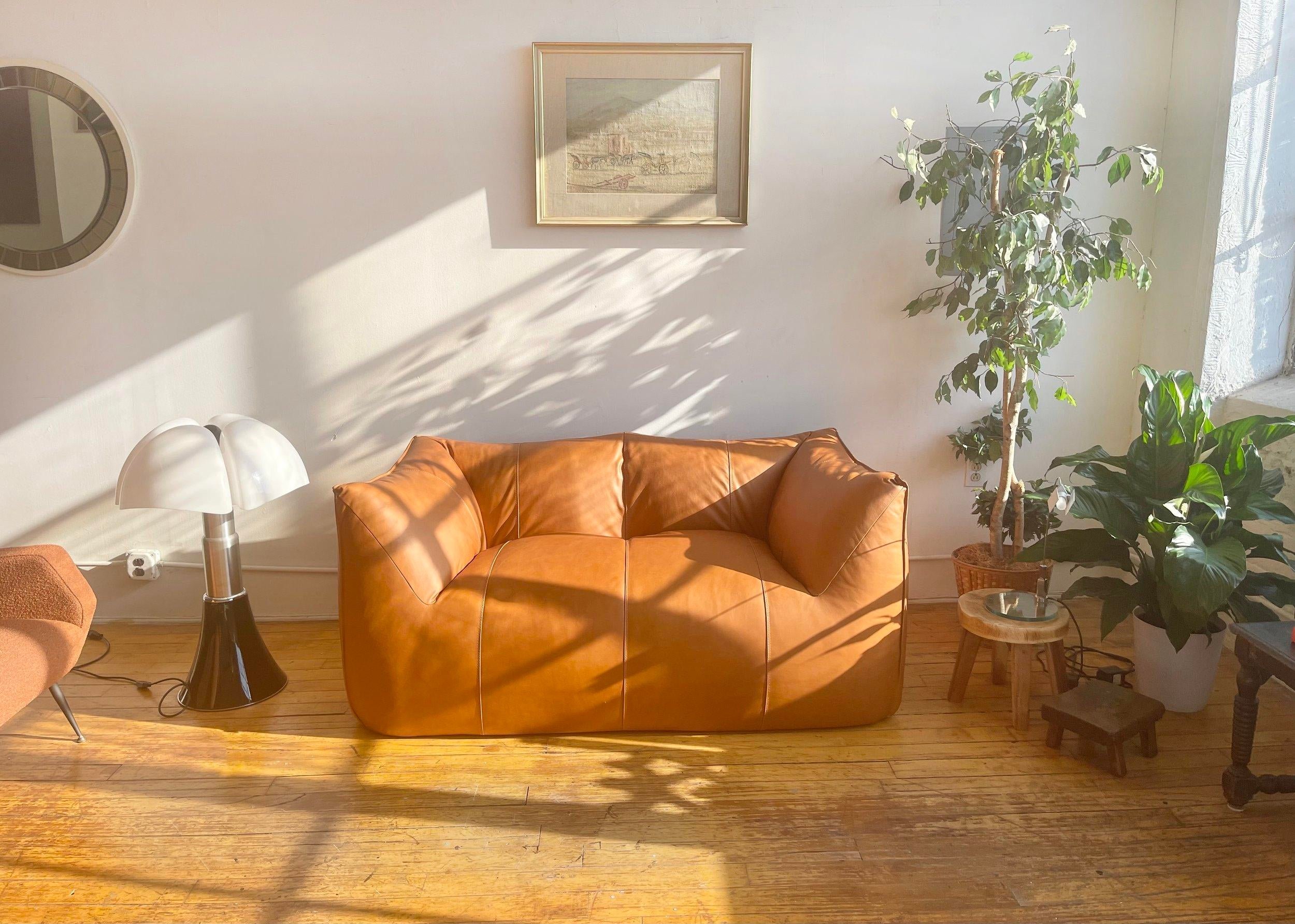Mario Bellini Le Bambole Sofa | A vintage timeless sofa from the Italian Mid Century period.
