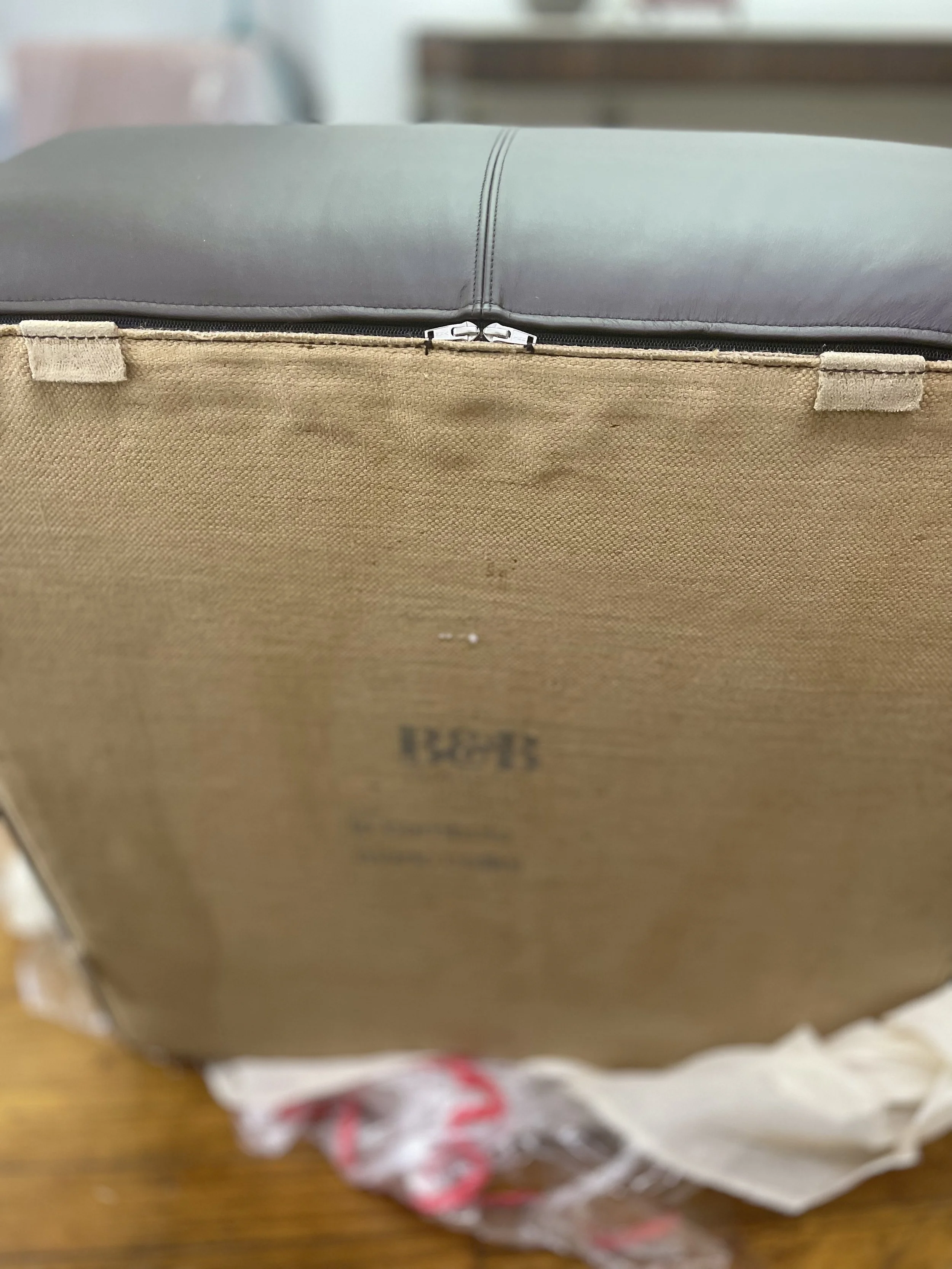 B&B Italia Vintage Sofa Bambole 4419 bottom jute image