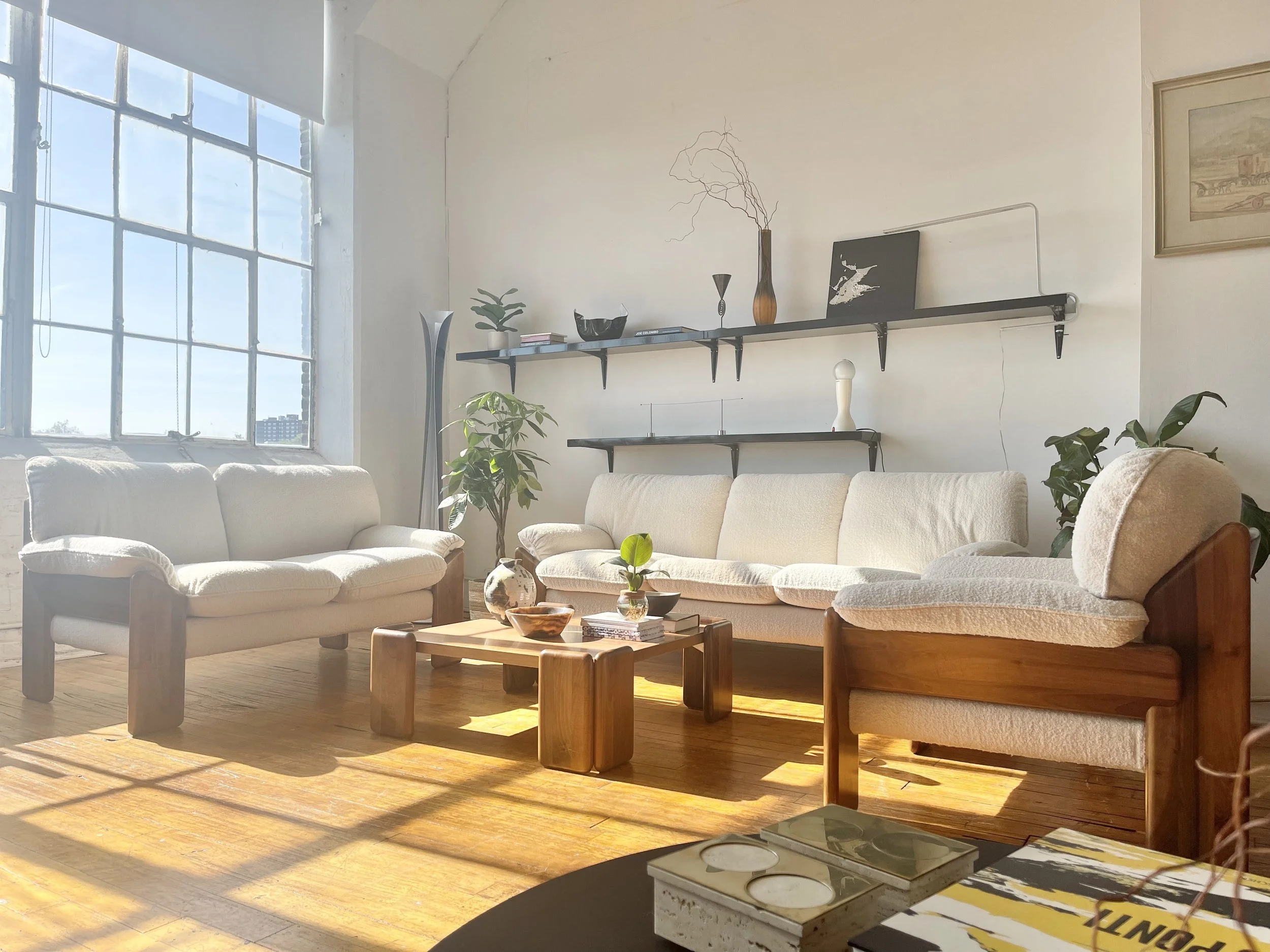 Vintage Italian Sofas White Boucle 4802 main sunlight