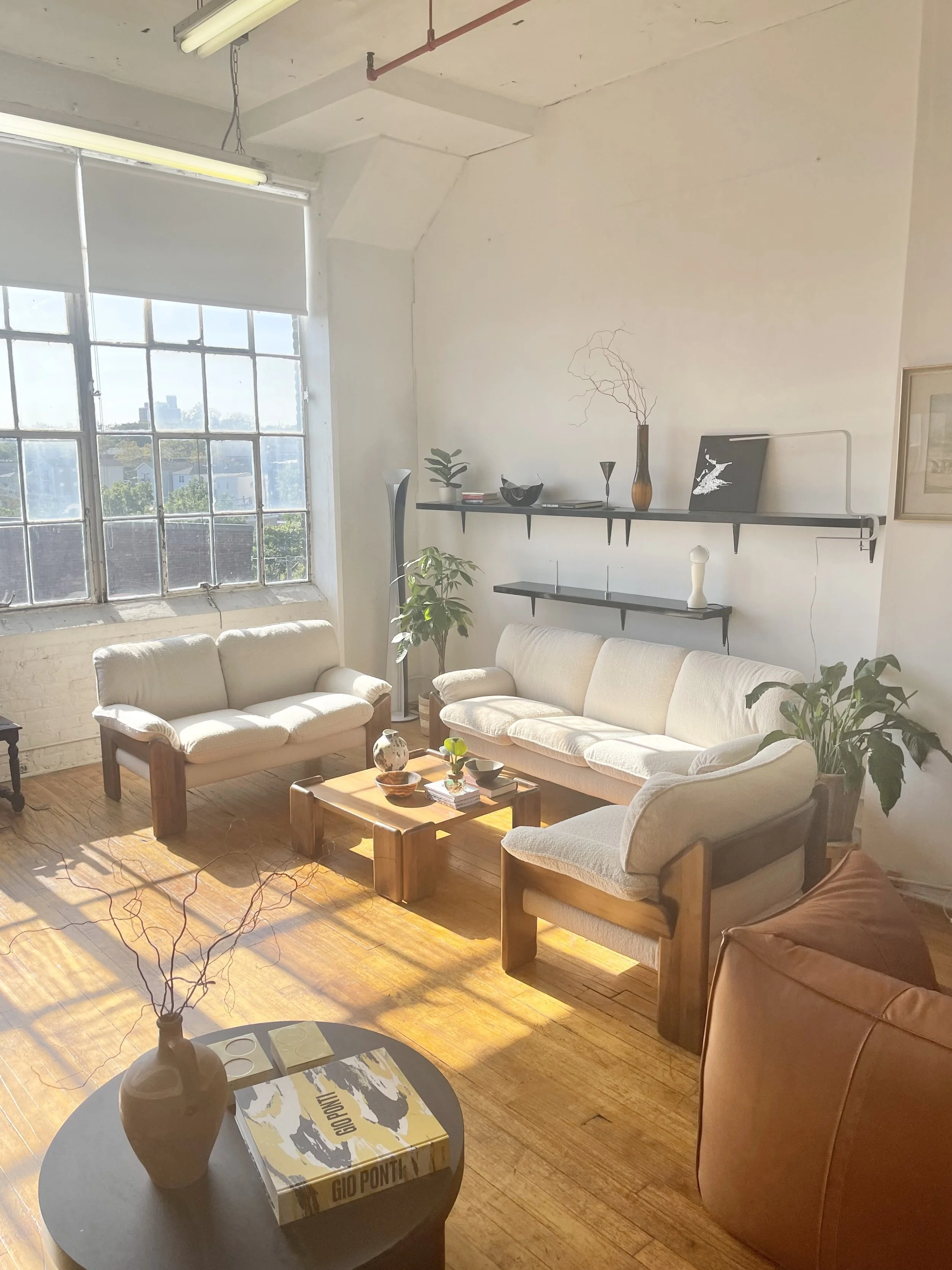 Vintage Italian Sofas White Boucle 4803 angle whole