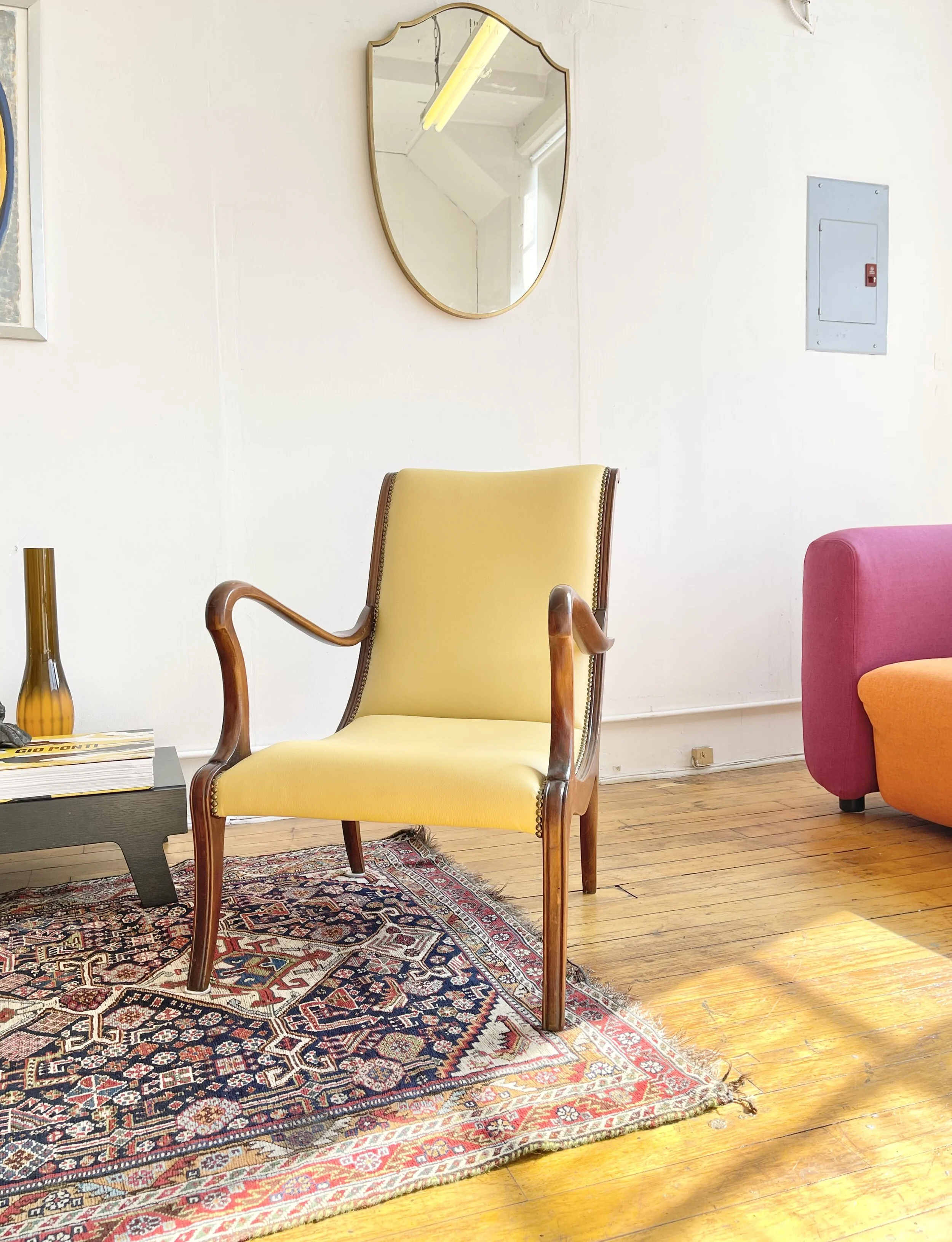 Mid Century Leather Arcmhairs - 5210 close up of leg