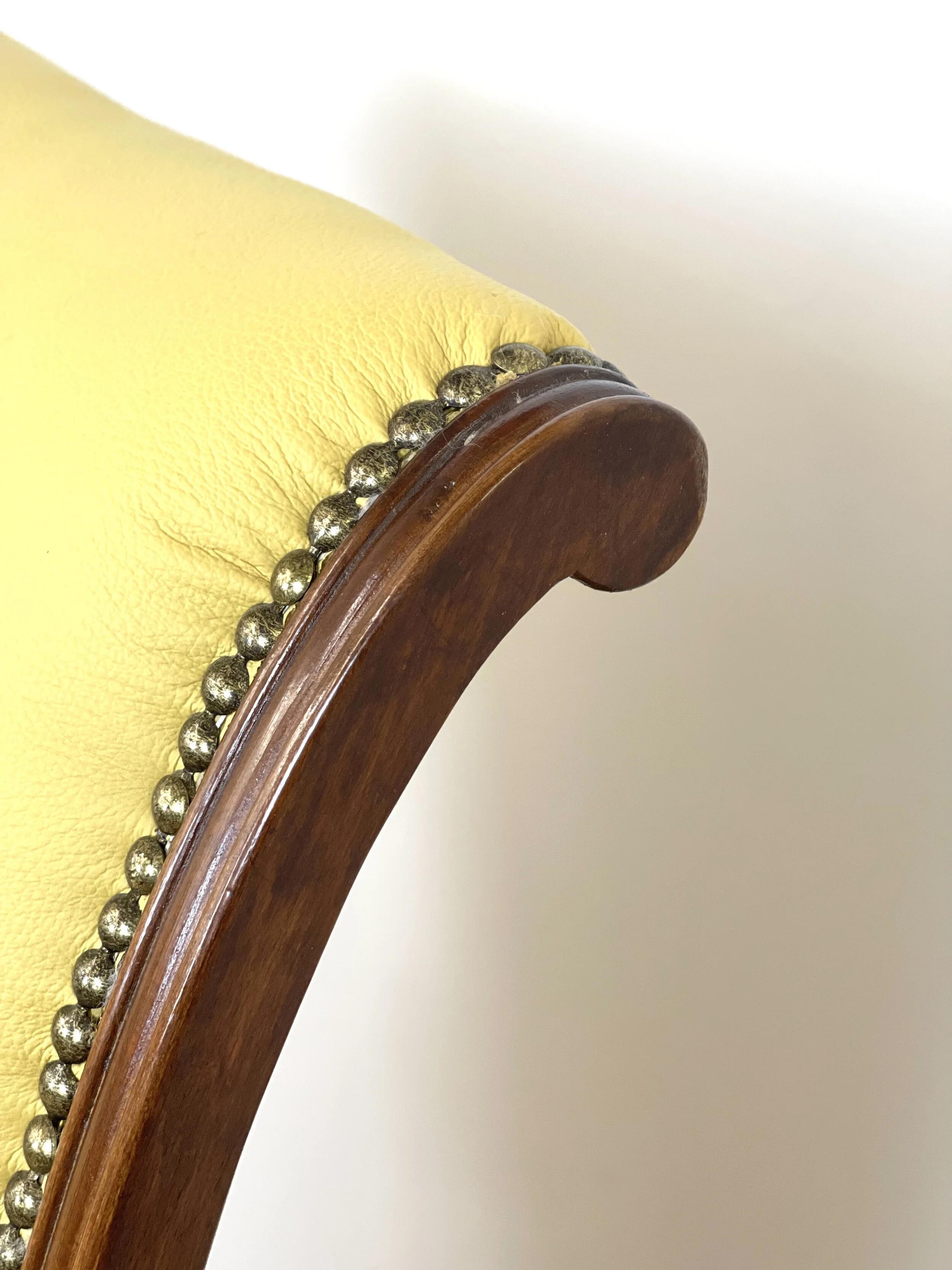 Vintage Mid Century Italian lounge chairs 5214  brass rail details