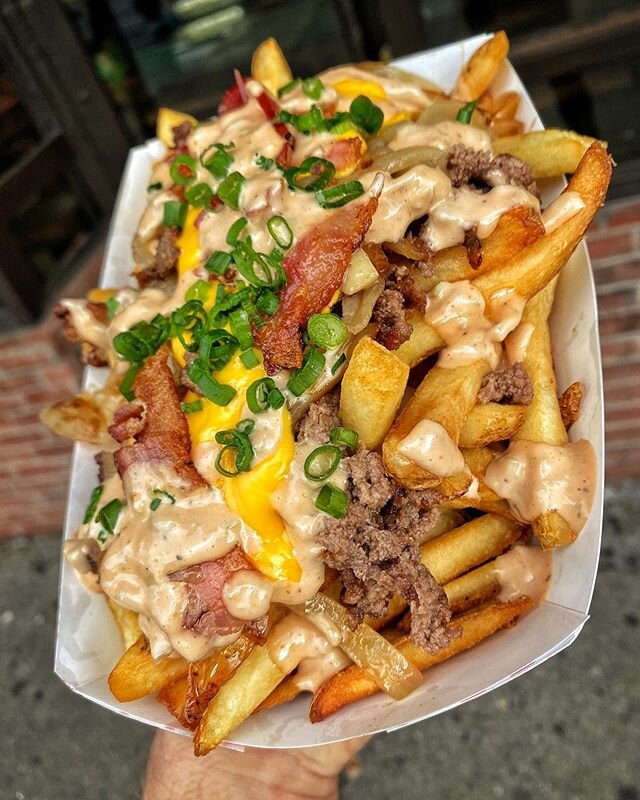 Find the BEST WEEKEND with our DYCKMAN FRIES! 🍔🍟
#DYCKMANDOGS
Order ONLINE for PICK UP &amp; DELIVERY via @GRUBHUB &amp; @SEAMLESS‼️
📍:&nbsp;@dyckmandogs
🏙: Washington Heights, NYC
👇🏼 TAG YOUR FRIENDS! 👇🏼