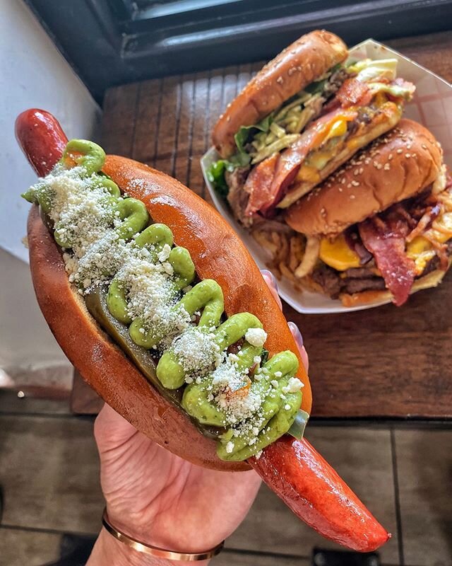 Kick start your #Friday with #DYCKMANDOGS! 🌭🍔
Order ONLINE for PICK UP &amp; DELIVERY via @GRUBHUB &amp; @SEAMLESS‼️
📍:&nbsp;@dyckmandogs
🏙: Washington Heights, NYC
👇🏼 TAG YOUR FRIENDS! 👇🏼