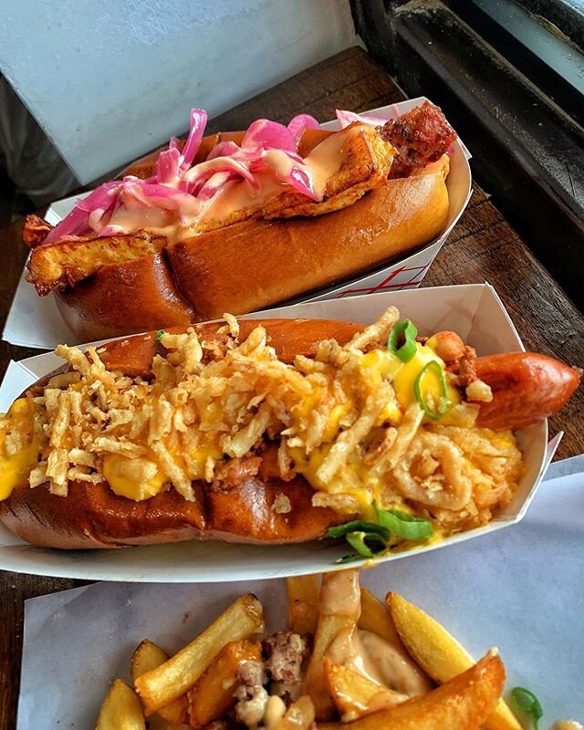 Double the DOGS for double the FUN! 🌭🌭
#DYCKMANDOGS
Order ONLINE for PICK UP &amp; DELIVERY via @GRUBHUB &amp; @SEAMLESS‼️
📍:&nbsp;@dyckmandogs
🏙: Washington Heights, NYC
👇🏼 TAG YOUR FRIENDS! 👇🏼