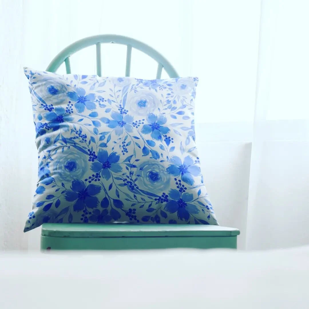 Pillow time! #homedecor #cosy #cosyhome #cottage #cottagecore #cottagecoreaesthetic #rainyday #oldhouse