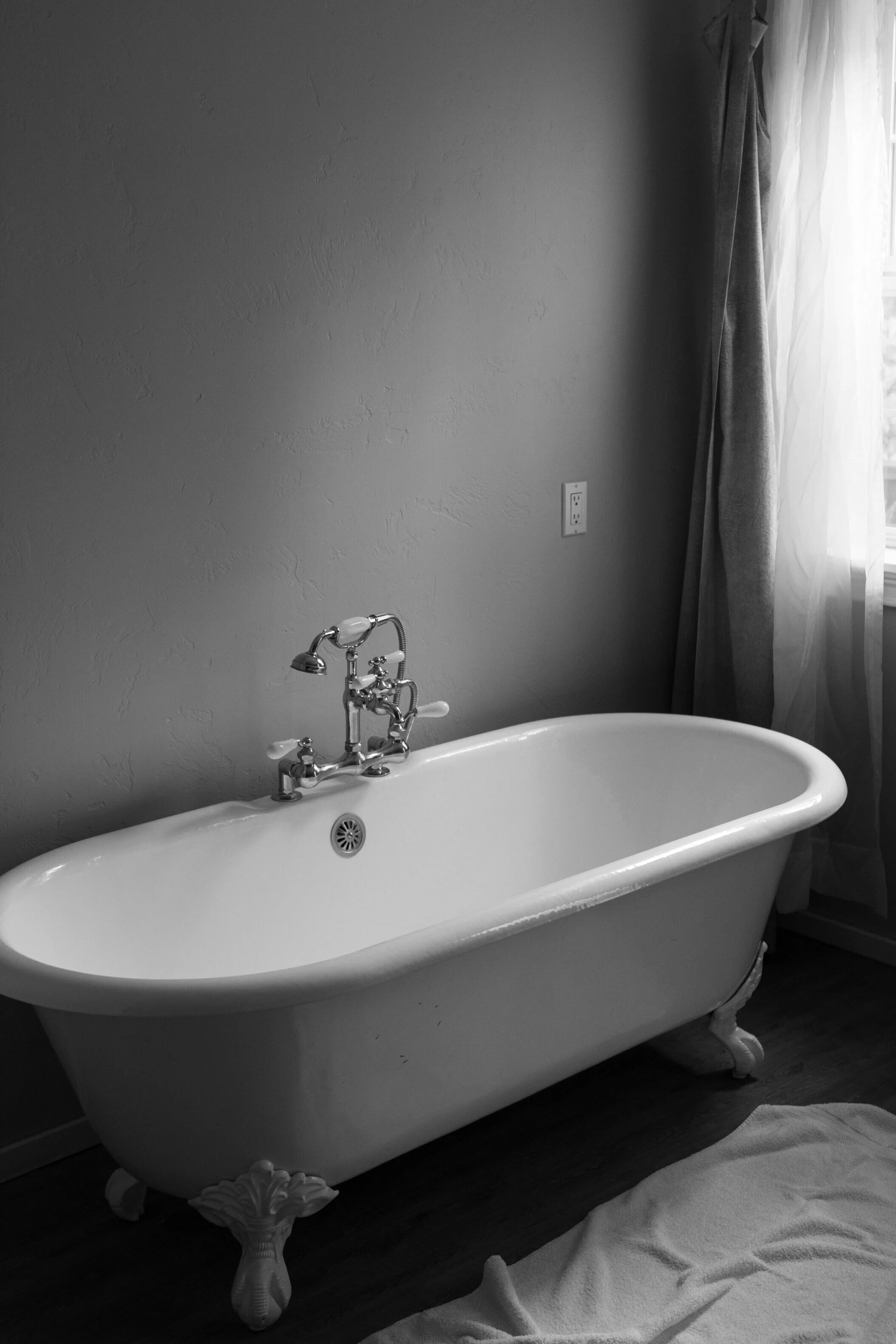 Naperville Bathrub Refinishing Reglazing Services Electro Bond