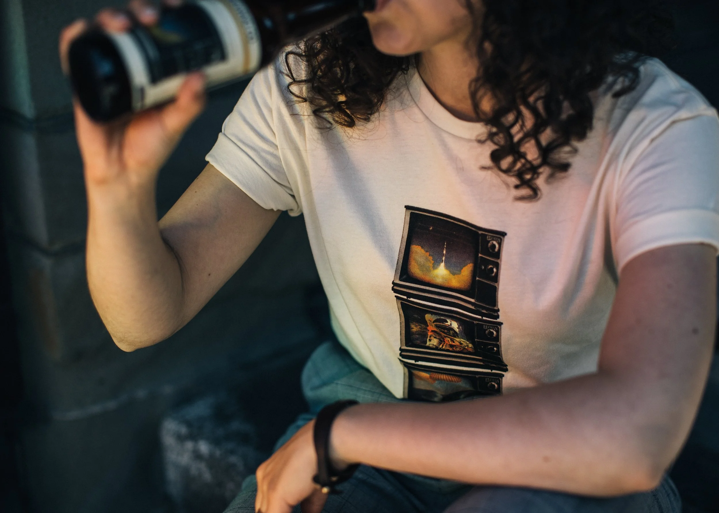 MOONLANDING_TSHIRT-7.jpg