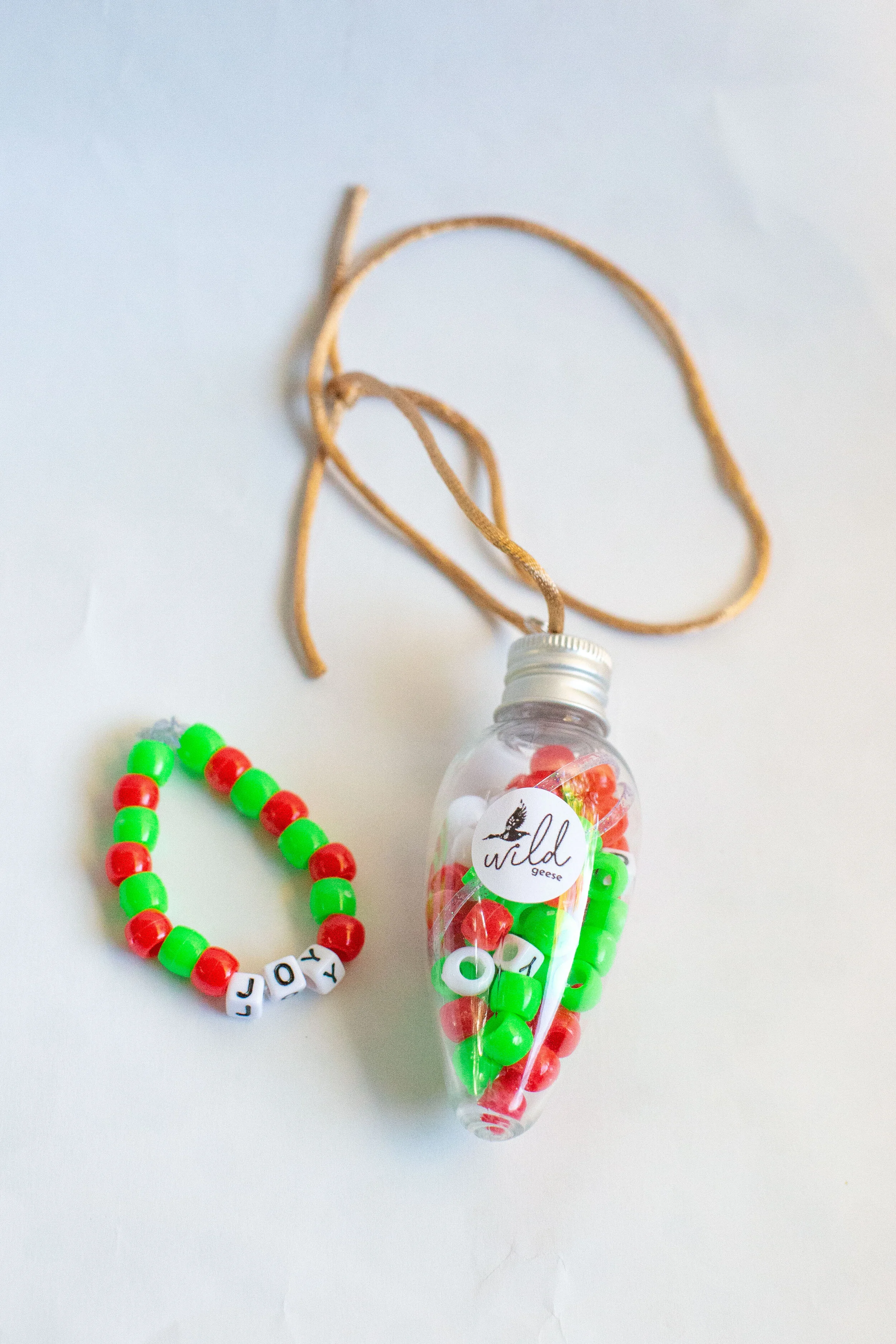 DIY Holiday Little Girl Bracelet in a Bottle