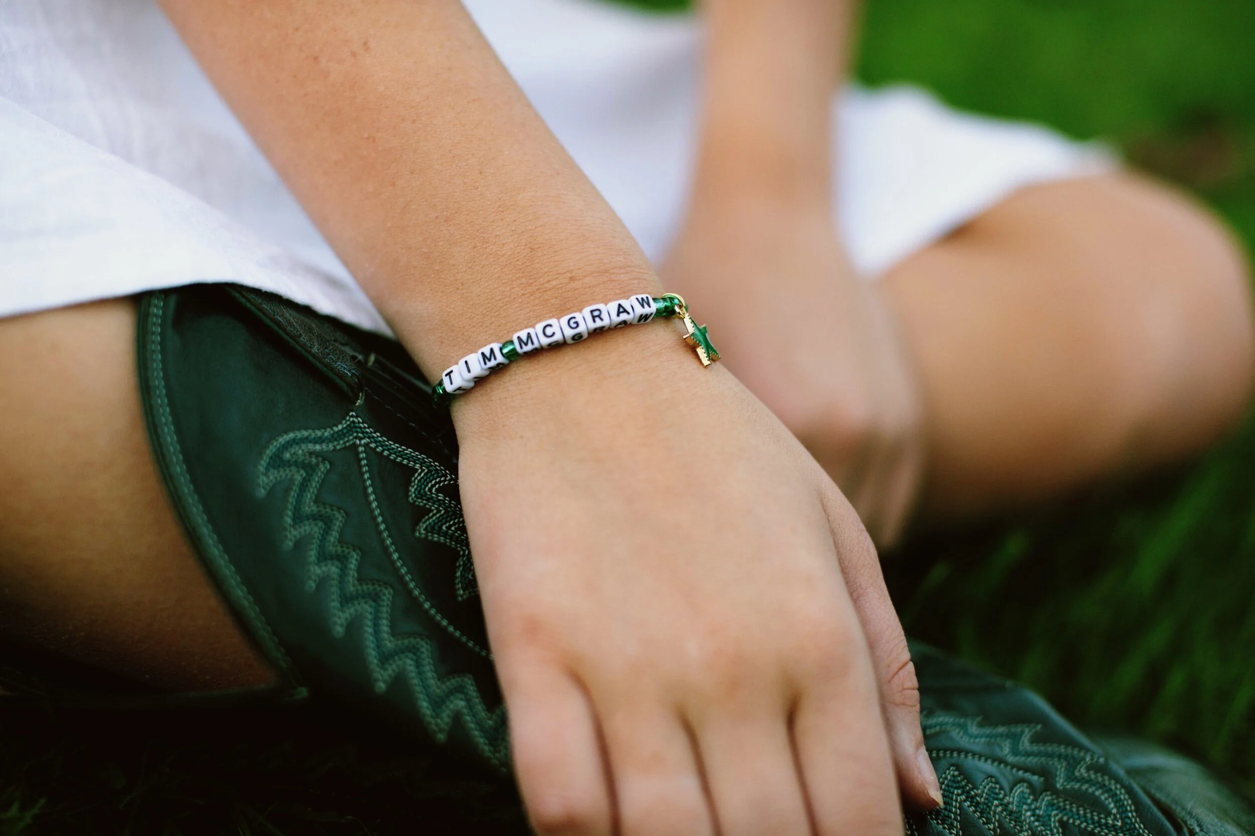 A1AE2B93-EE4C-45AA-9BBB-F01D00DE4035