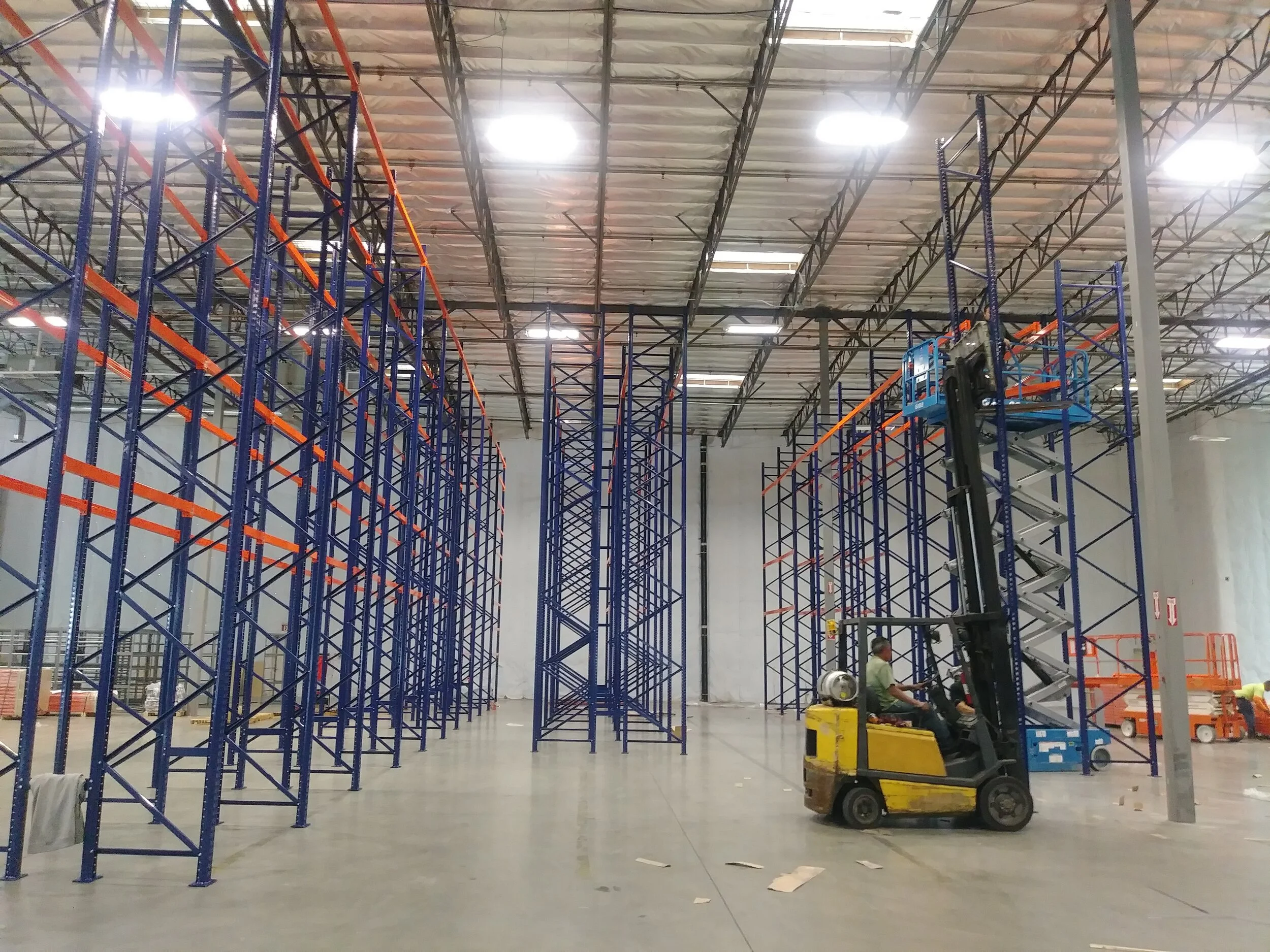 Best pallet rack installations. Pallet racks in fontana.Pallet racks in