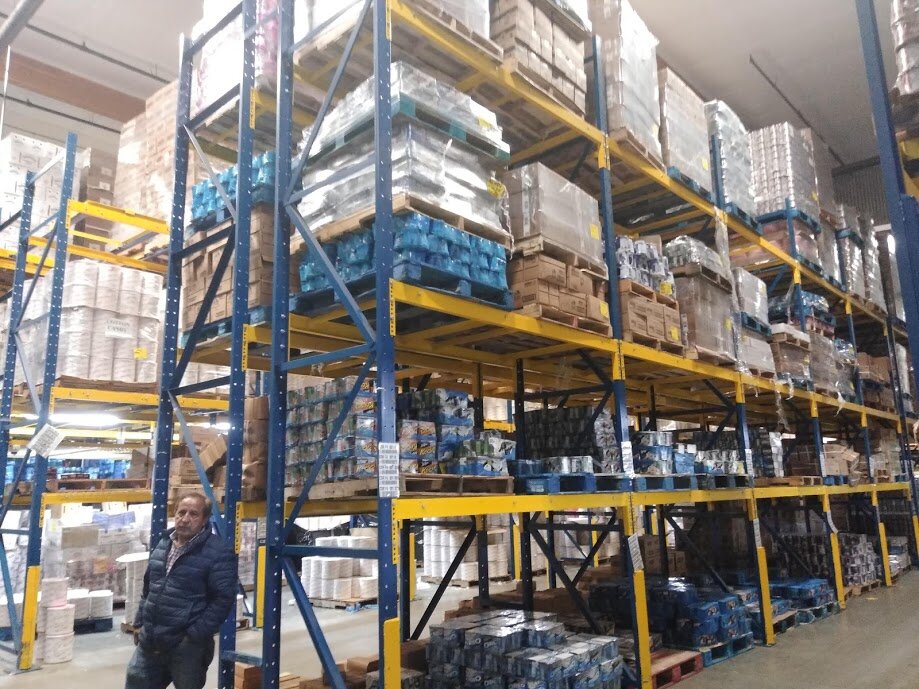 heavy duty pallet racks.jpg