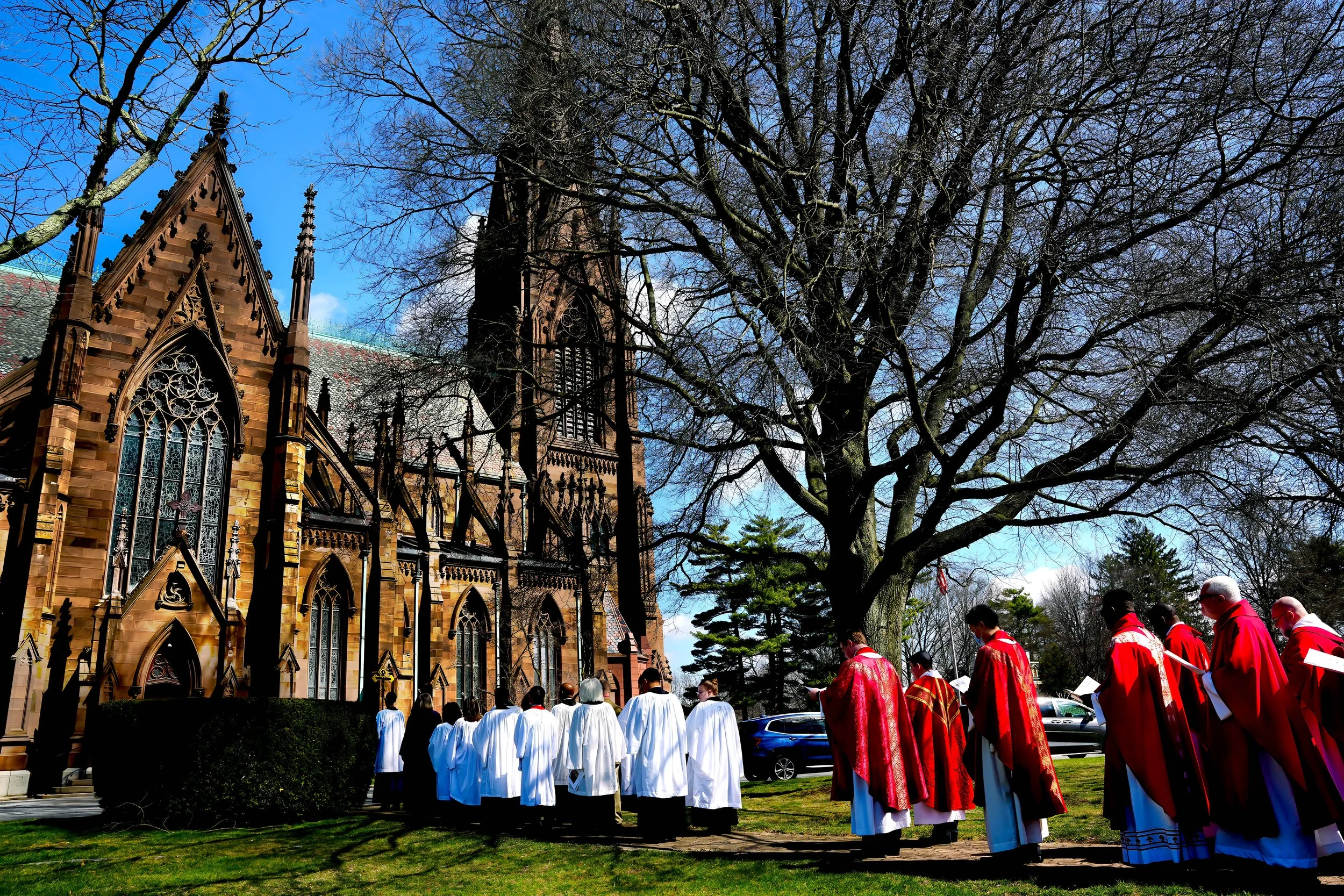 EXHIBIT_CHRISM MASS OUTSIDE GATHERING_DSC02207-Edit copy.jpg