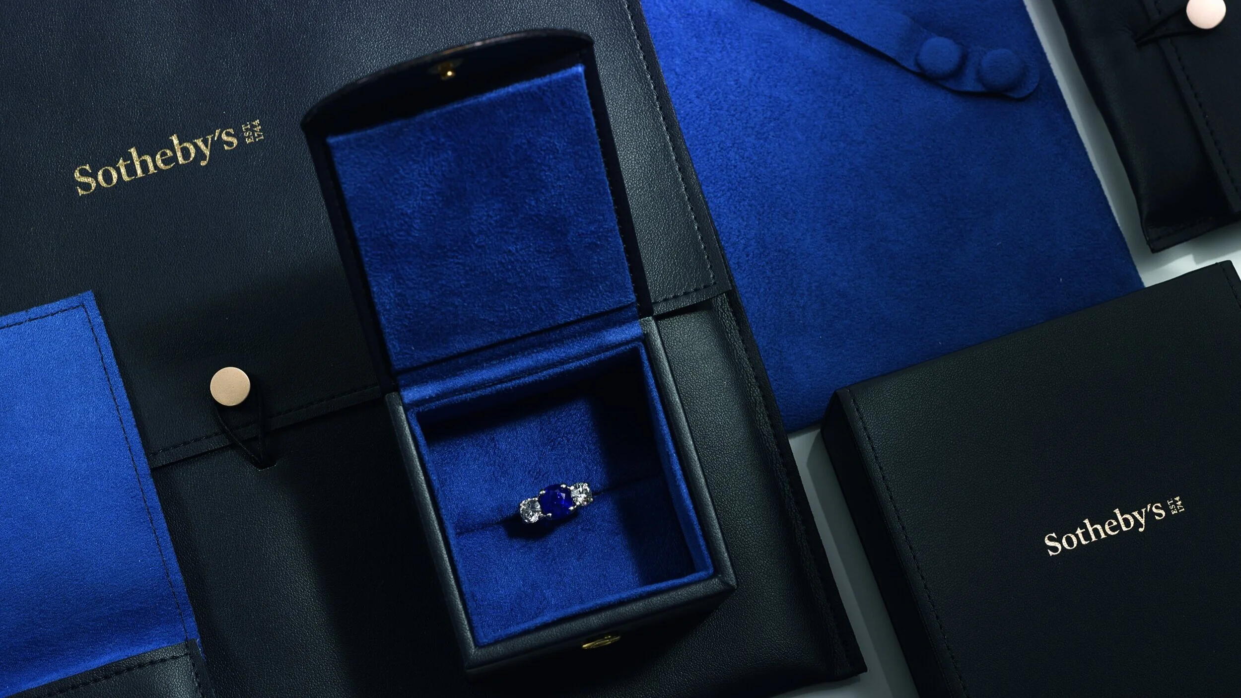 Sothebys+Jewelry+Packaging.jpg