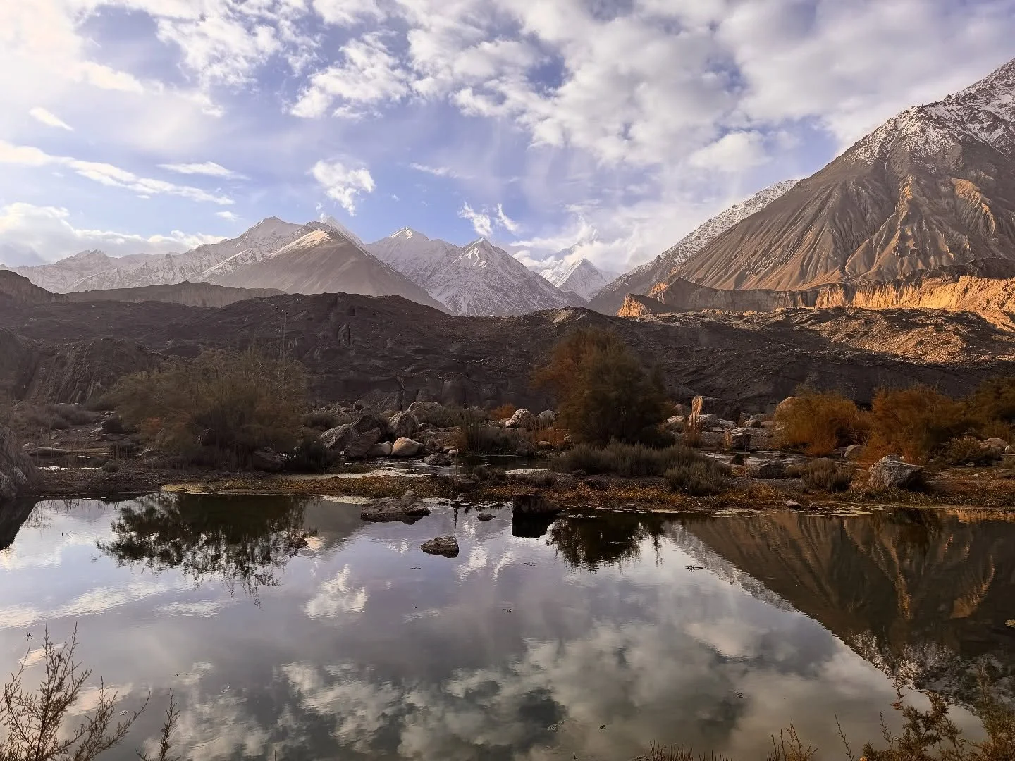 Malangutti glacier and dastagir sar on the road to Shimshal. #shimshal #pakistan #mountainscape