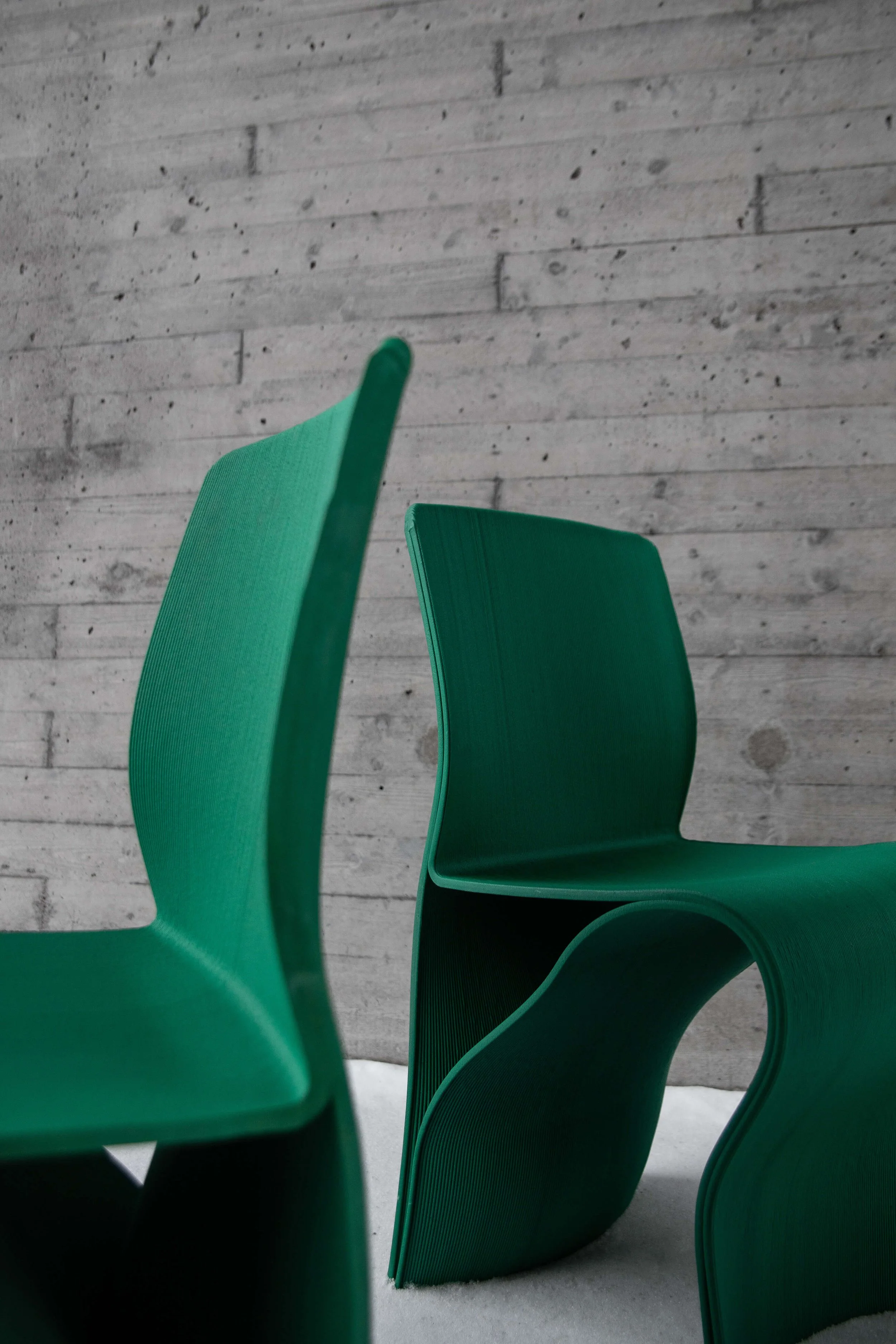 62471a39a6066bf4dc6d675f_KELP_CHAIR_ITG_4.jpeg
