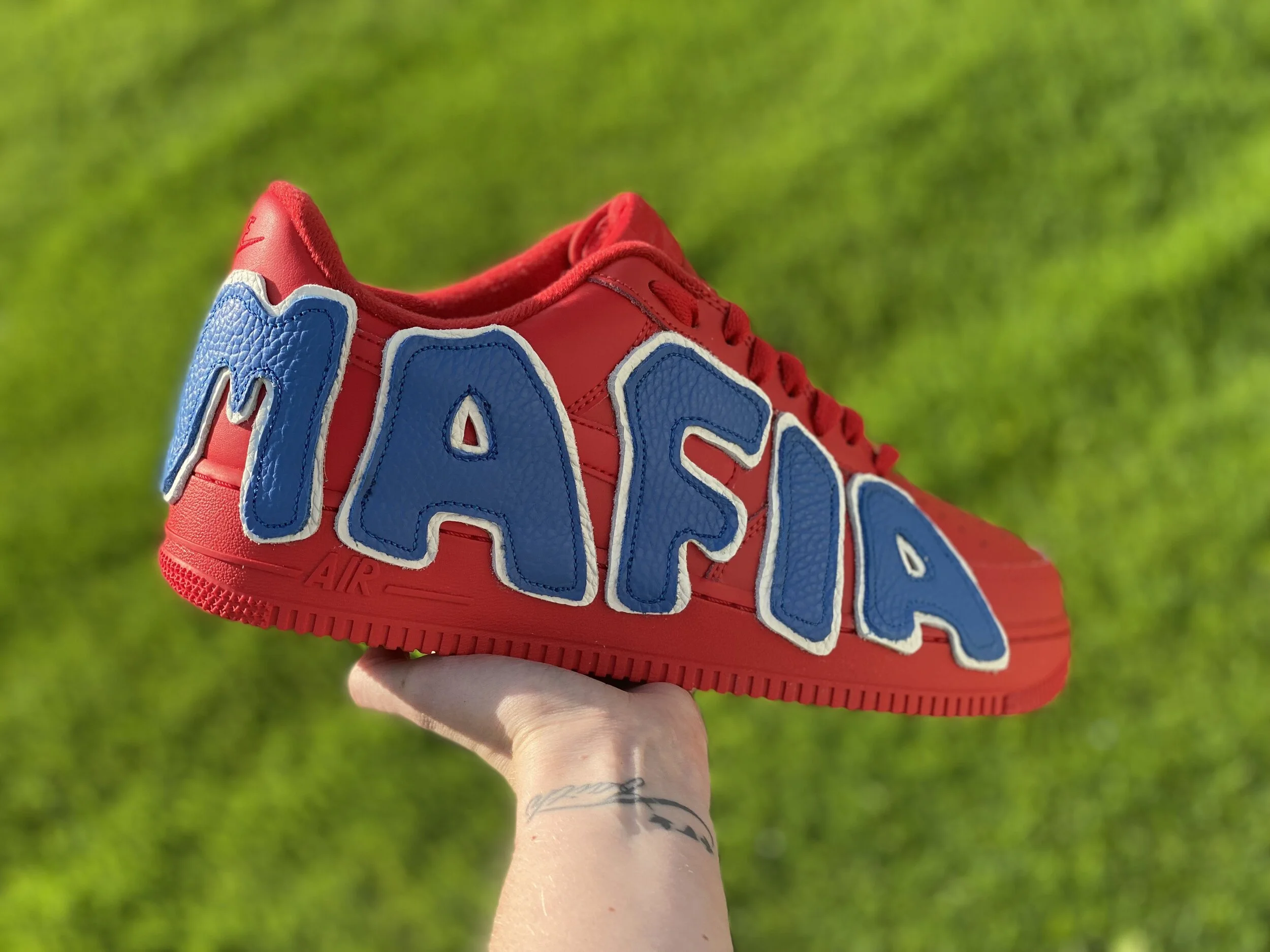 BILLS MAFIA CUT & SEWN 2.JPG