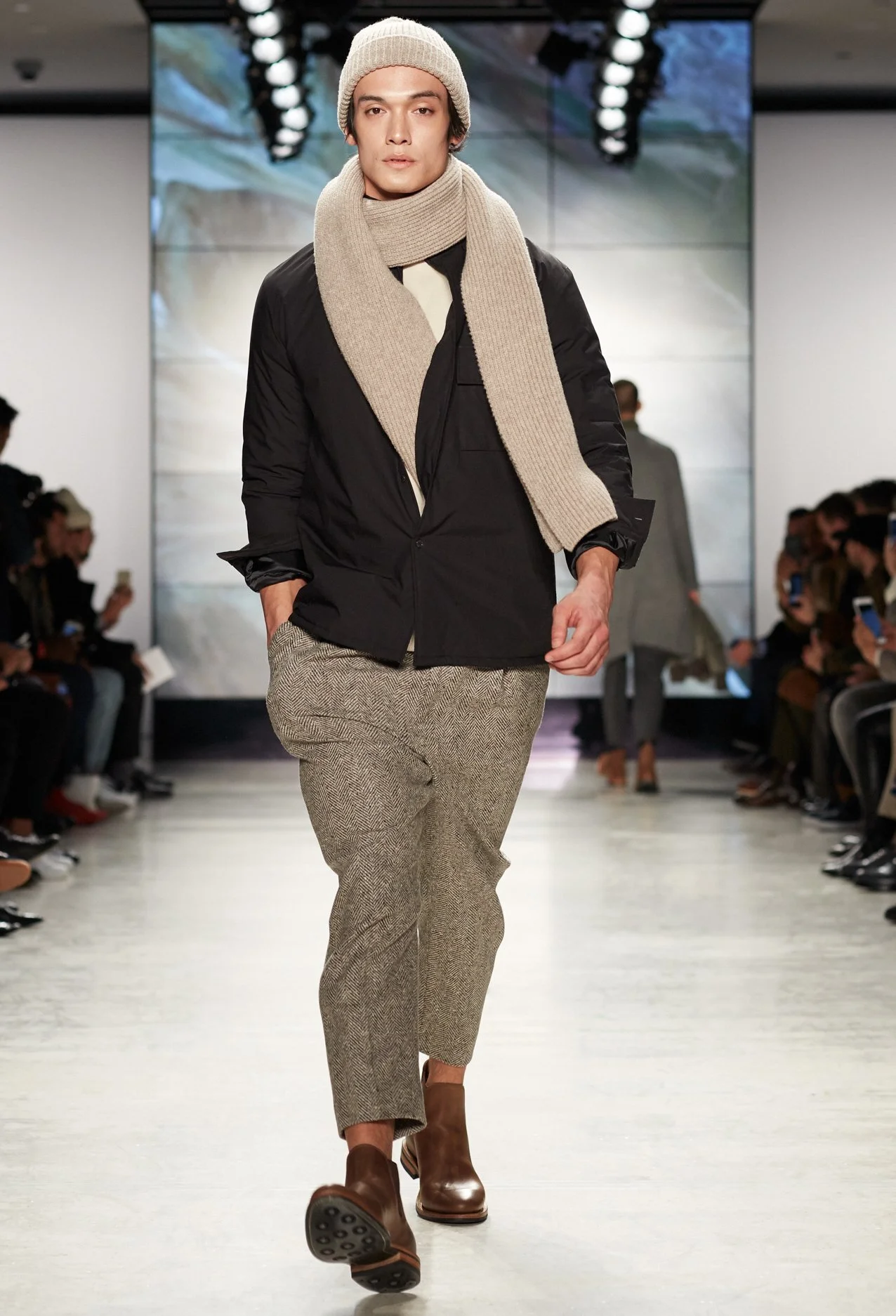 Deveaux_FW17_Look_3.jpg